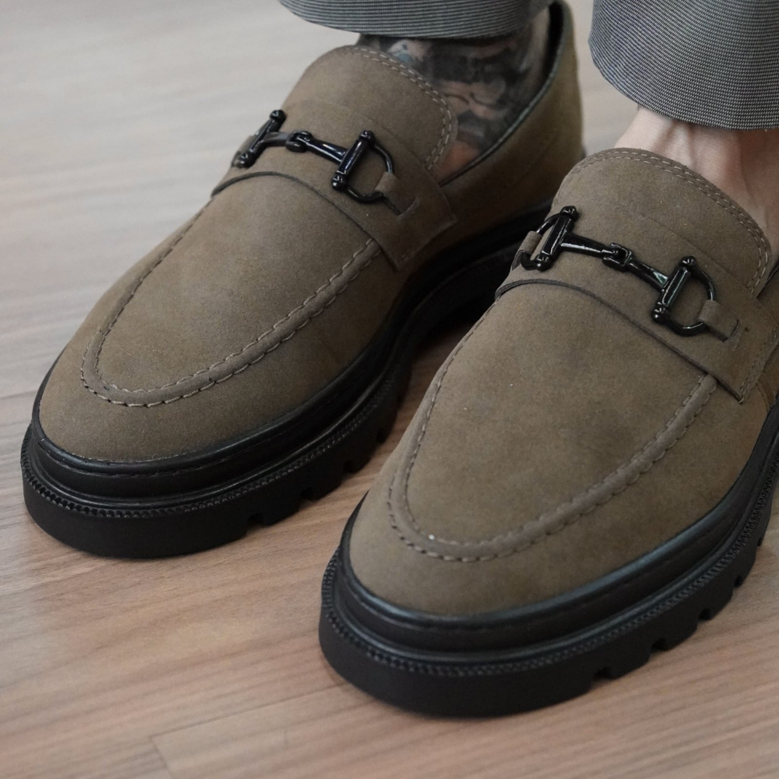 Sapato Social Mocassim Casual Masculino Em Camurça Solado Leve Costurado Oxford Festa Escritório
