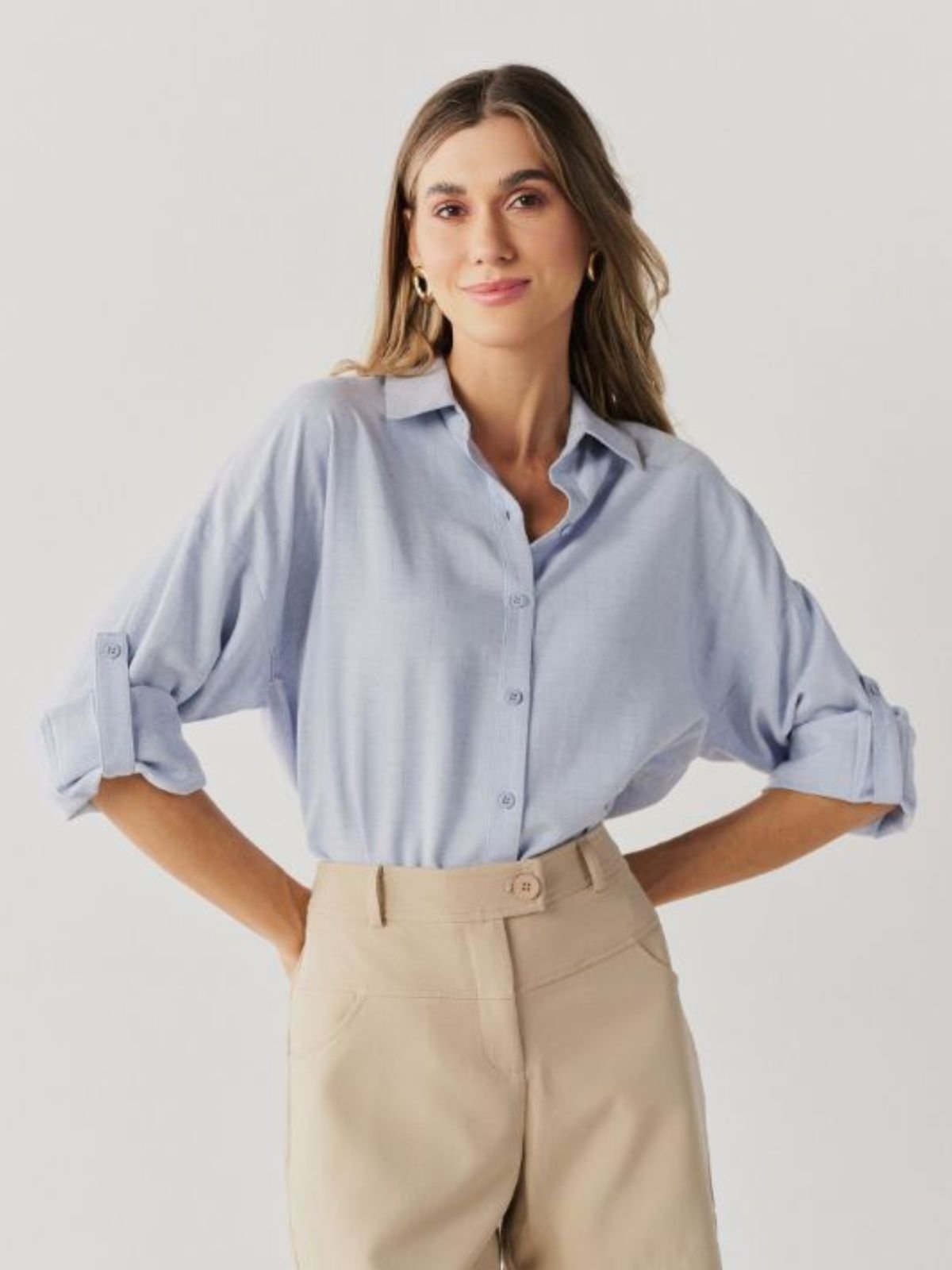 Vista 2 Camisa Via Lessa Anna Oversized Lurex com Linho Claro bege Via Lessa bege
