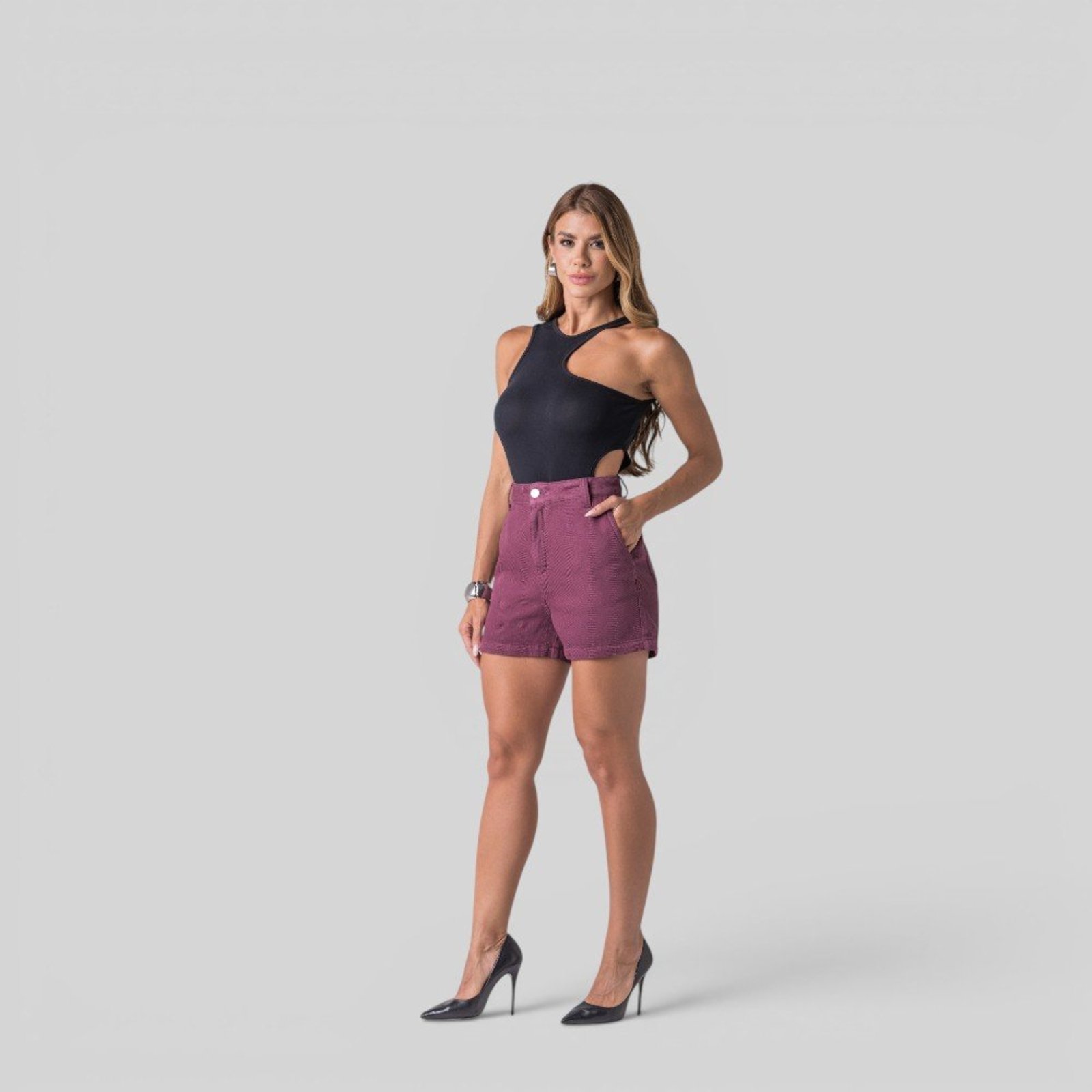 Shorts Feminina Sarja Mom Zune VINHO