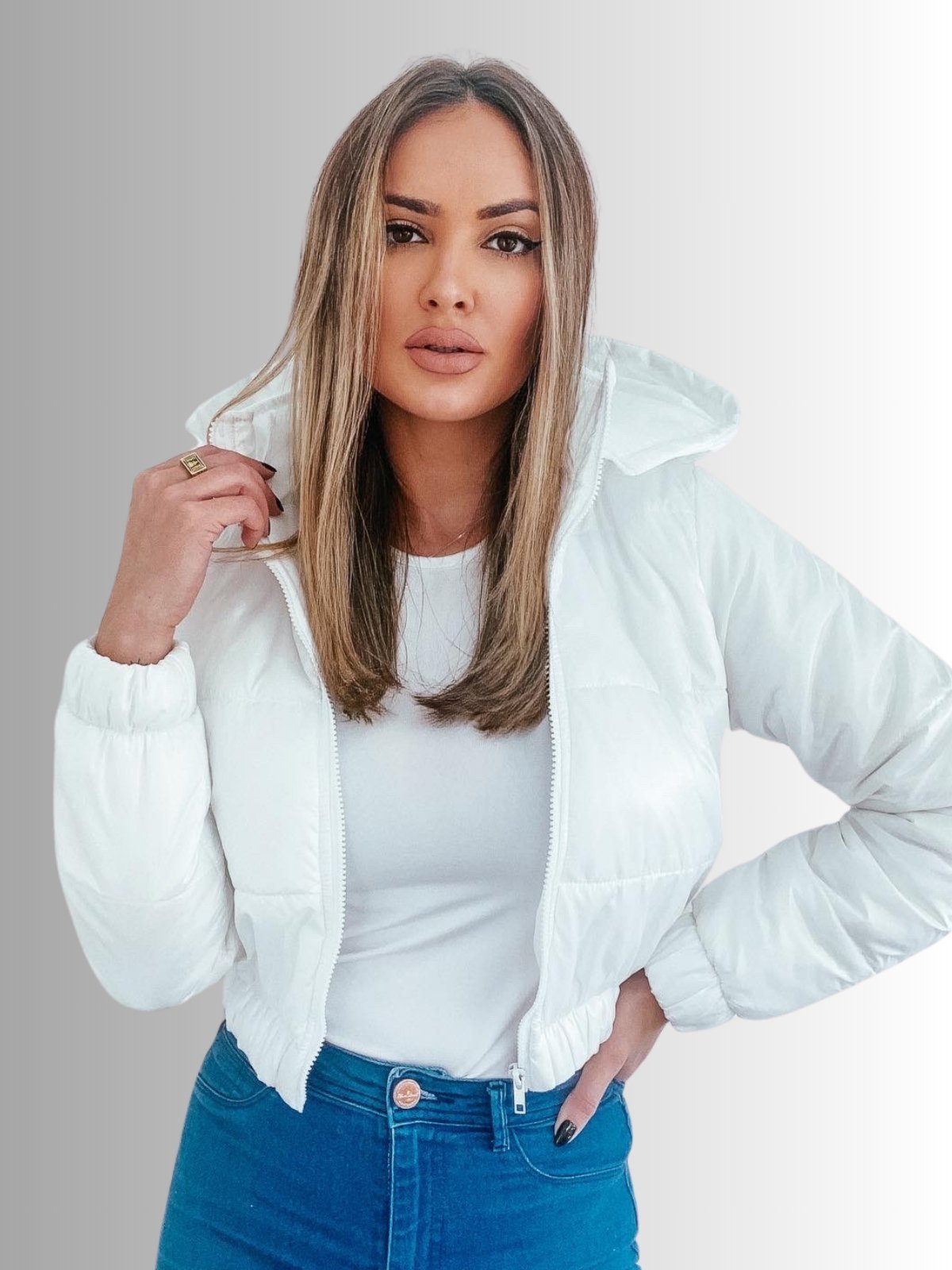 Jaqueta Puffer Curta Branca Com Capuz Removível