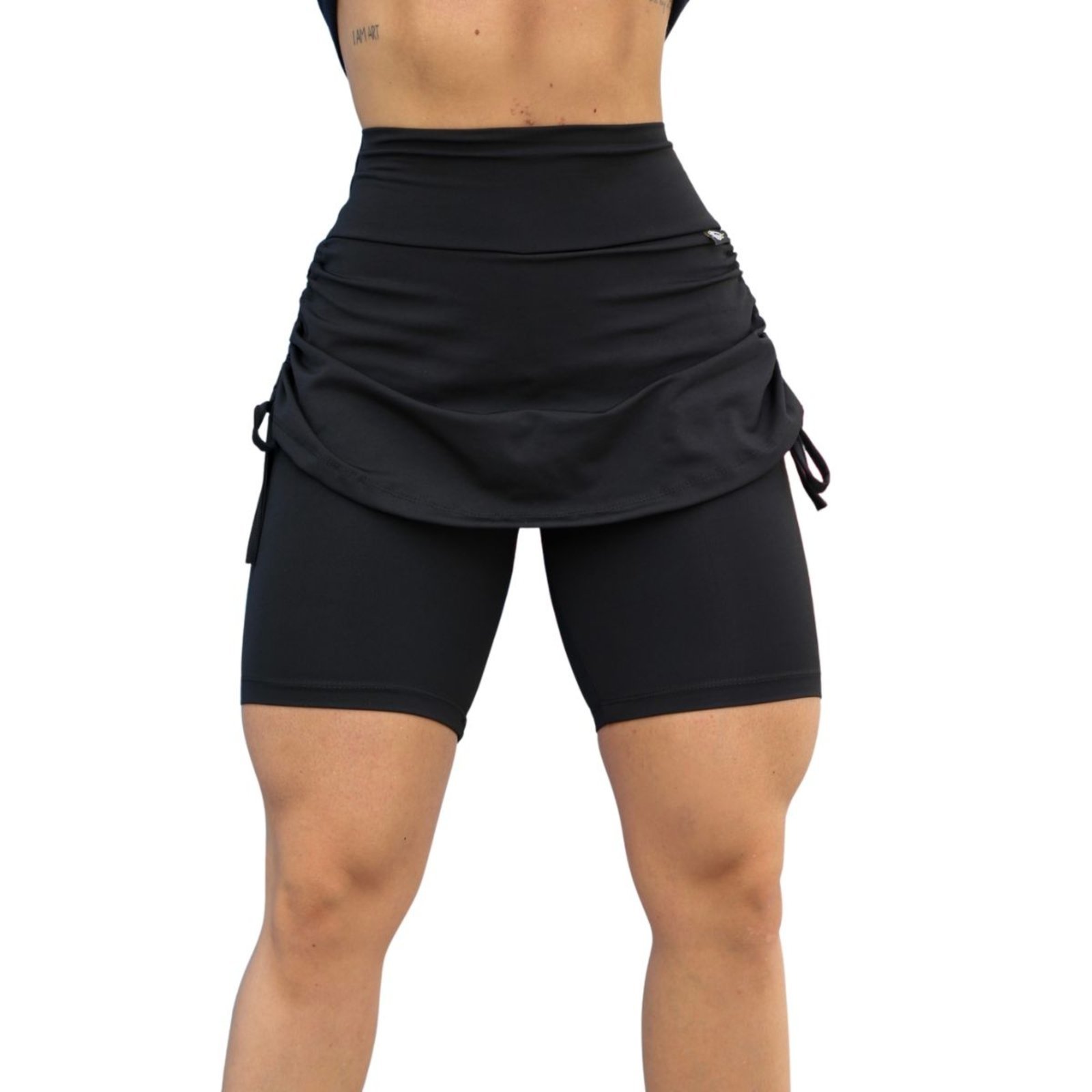 Short Saia Vih Triny Repuxado na Lateral Suplex Moda Fitnes Academia Preto