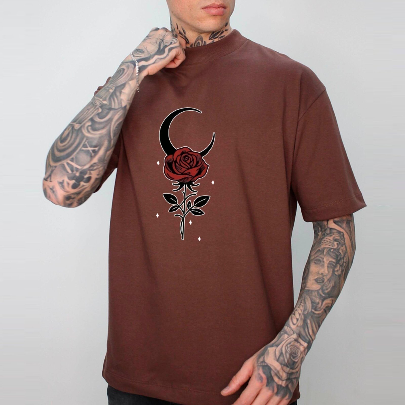 Camiseta Ousy Rosa e Lua Crescente Oversized Unissex Marrom