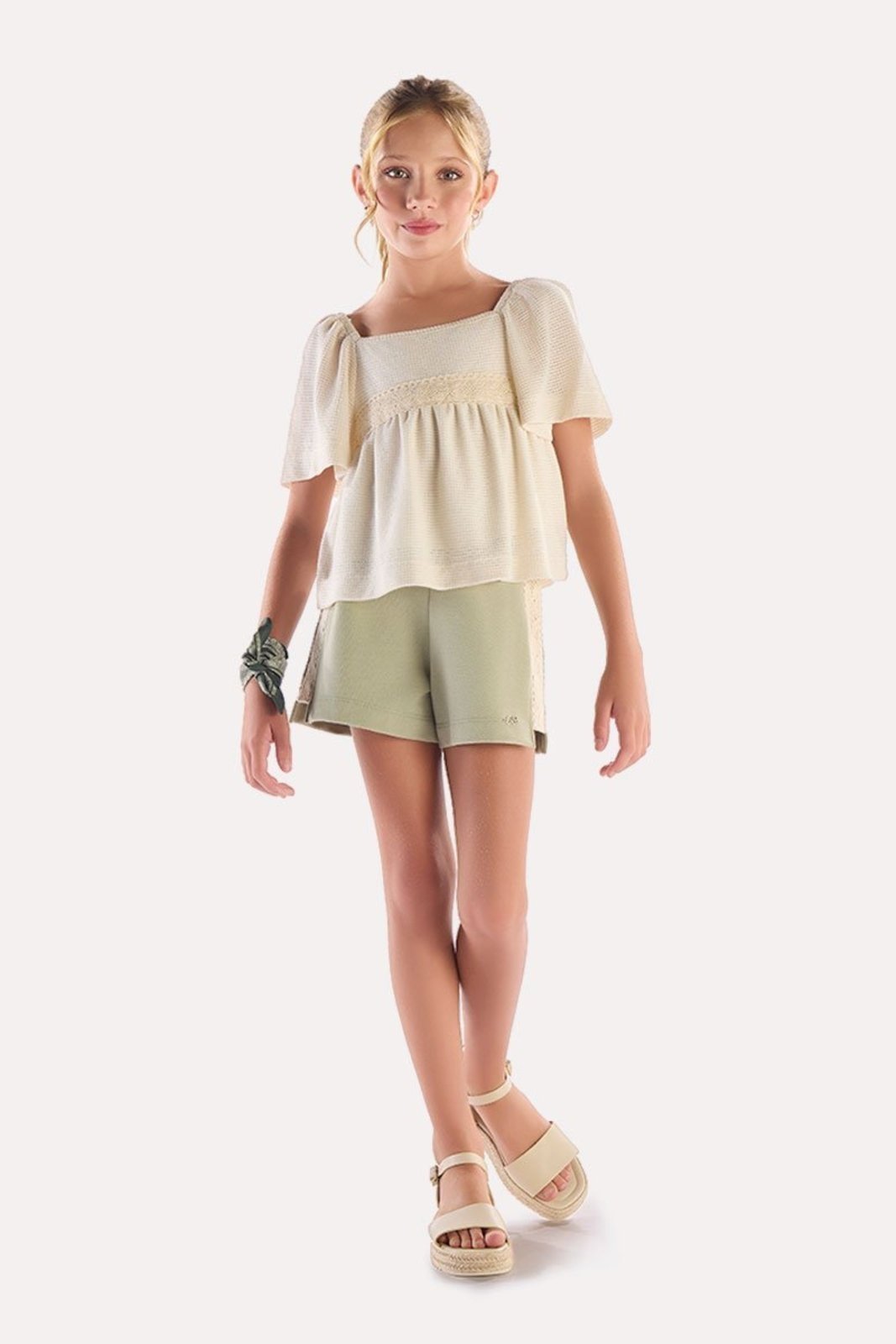 Infantil - Conjunto Blusa em Malha Tricot e Shorts em Moletom Verde