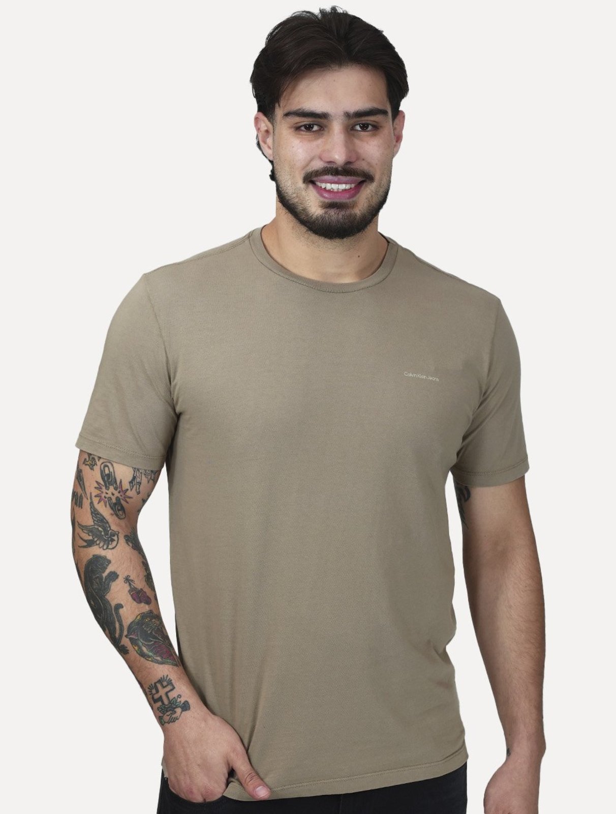 Camiseta Calvin Klein Jeans Masculina Light New Logo Cáqui Médio