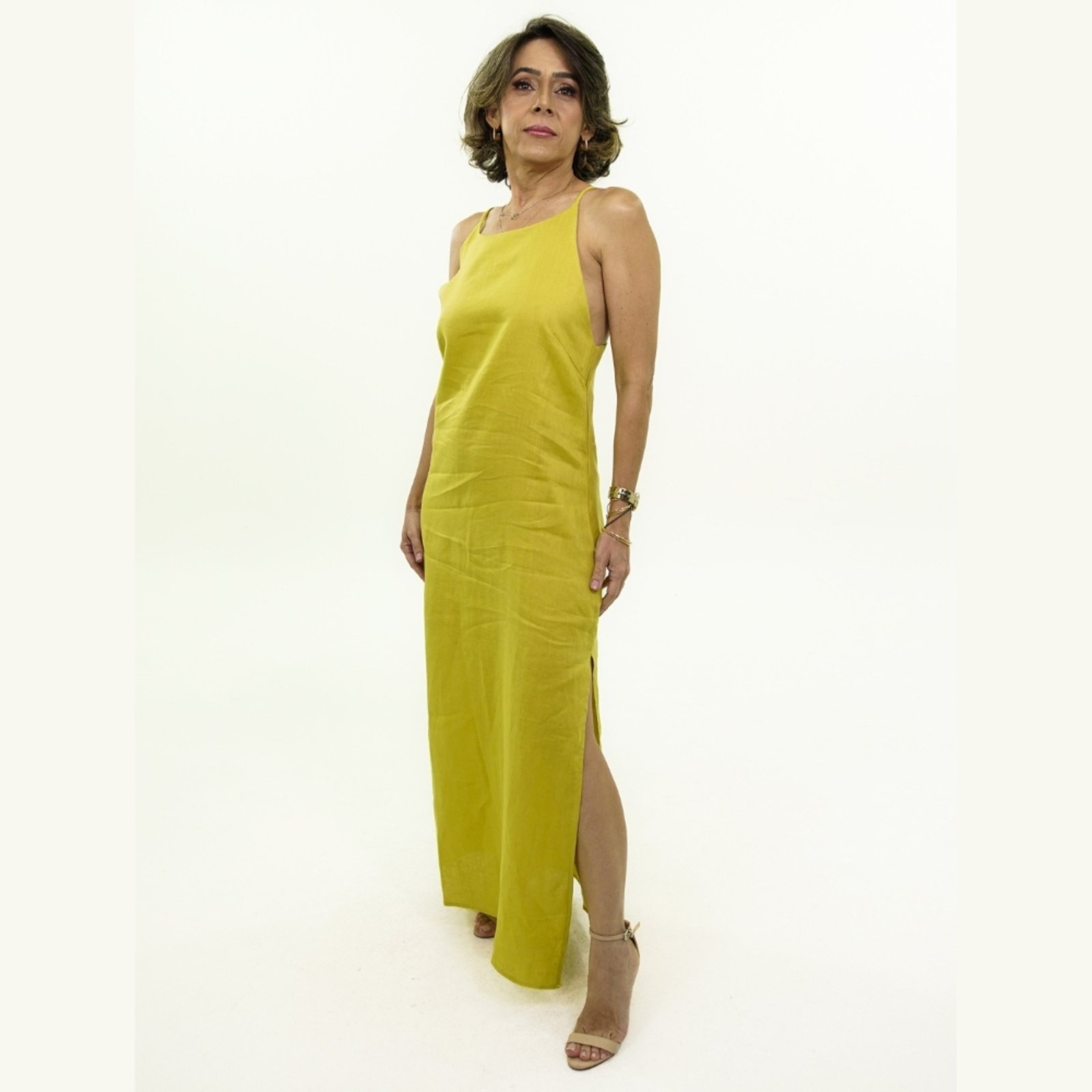 Vestido de Alcinha em Puro Linho Amarelo Mara Caboo