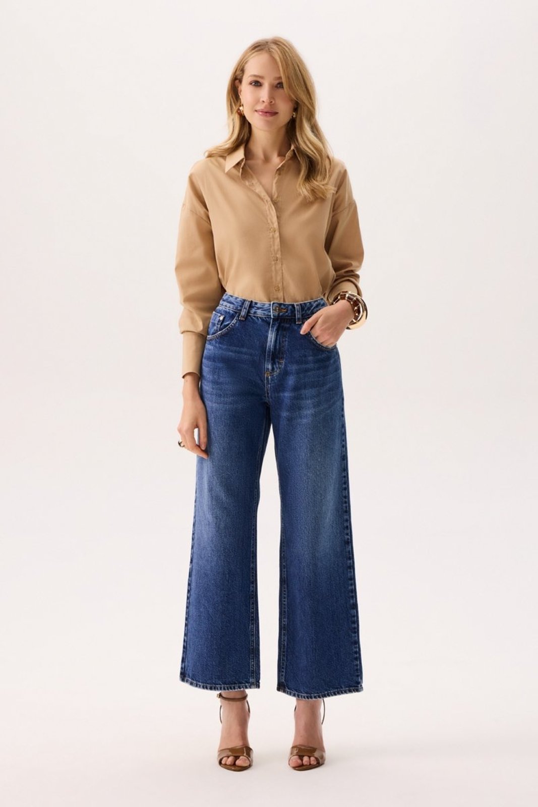 Calça Feminina Âmbar Cropped Jeans Flor de Lis