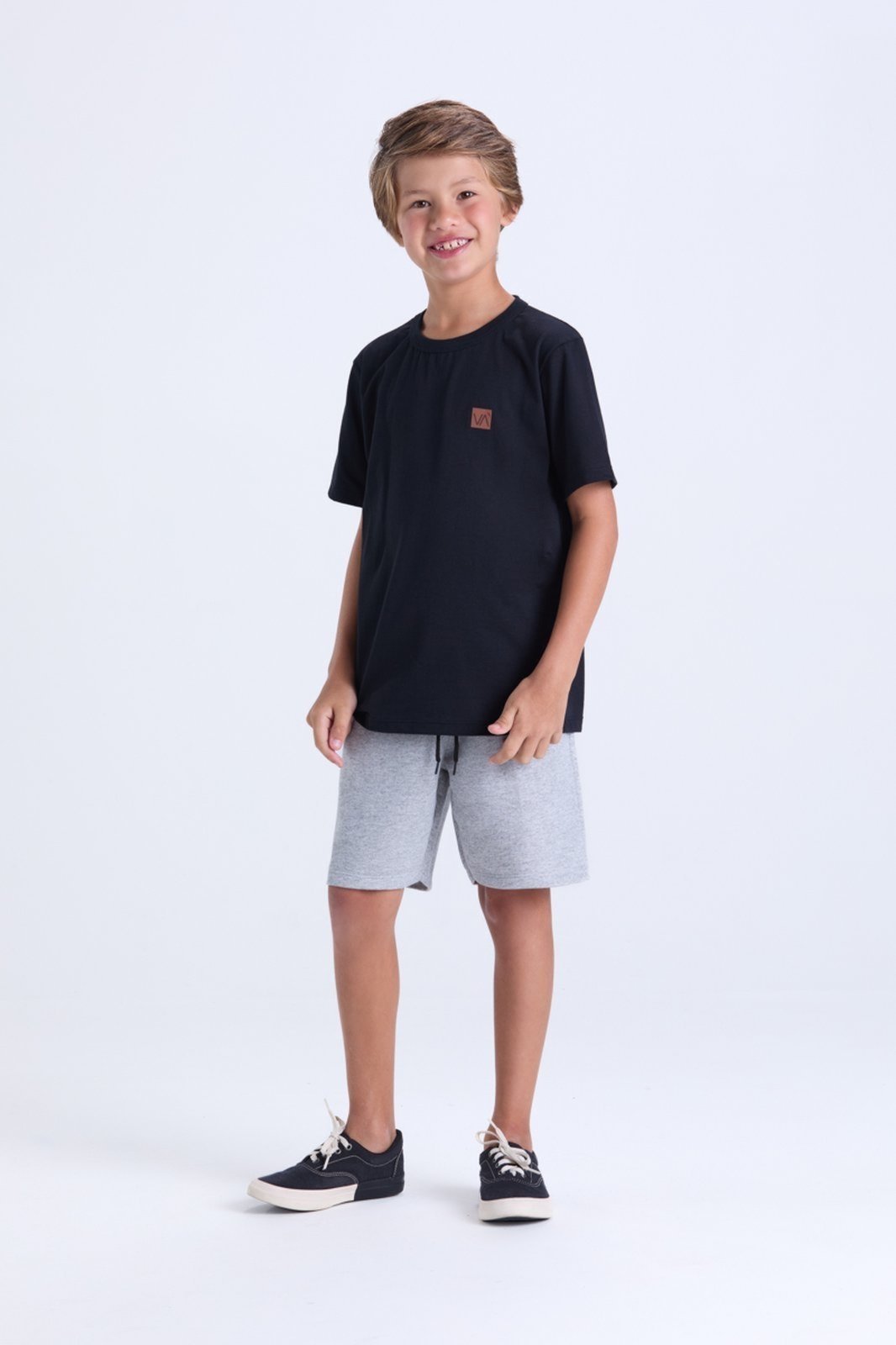 Infantil – Conjunto de Verão Camiseta Lisa com Aplique