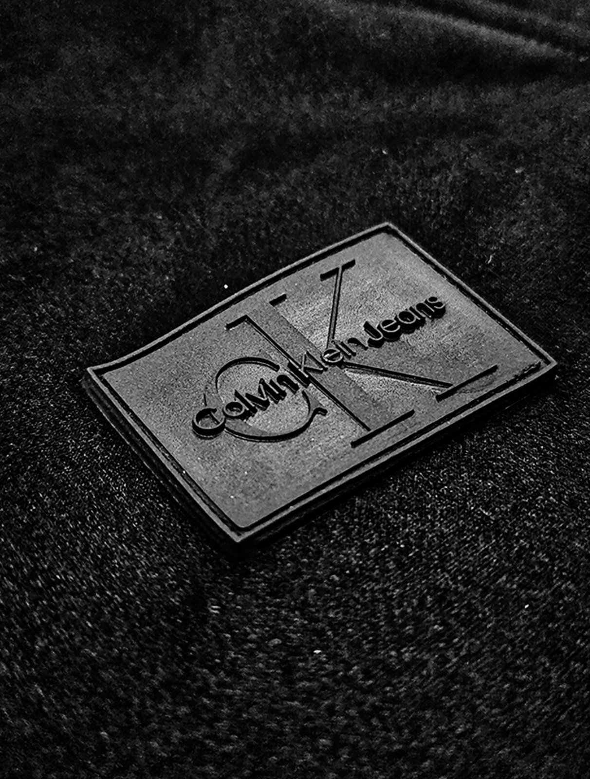 Vista 3 Jaqueta Calvin Klein Jeans Masculina CKJ Recortes Preta preto Calvin Klein preto