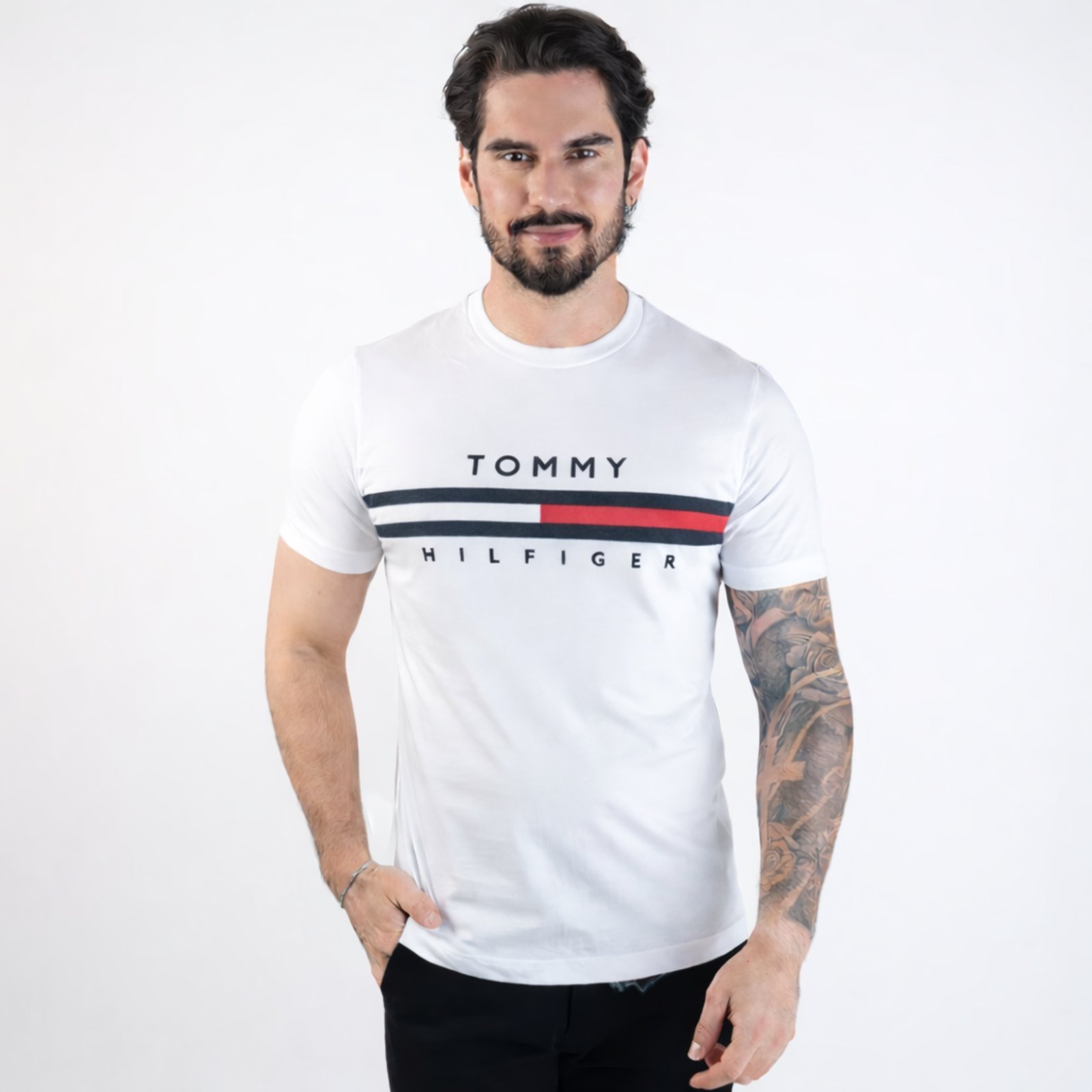 Camiseta Tommy Hilfiger Bordado Script Branca