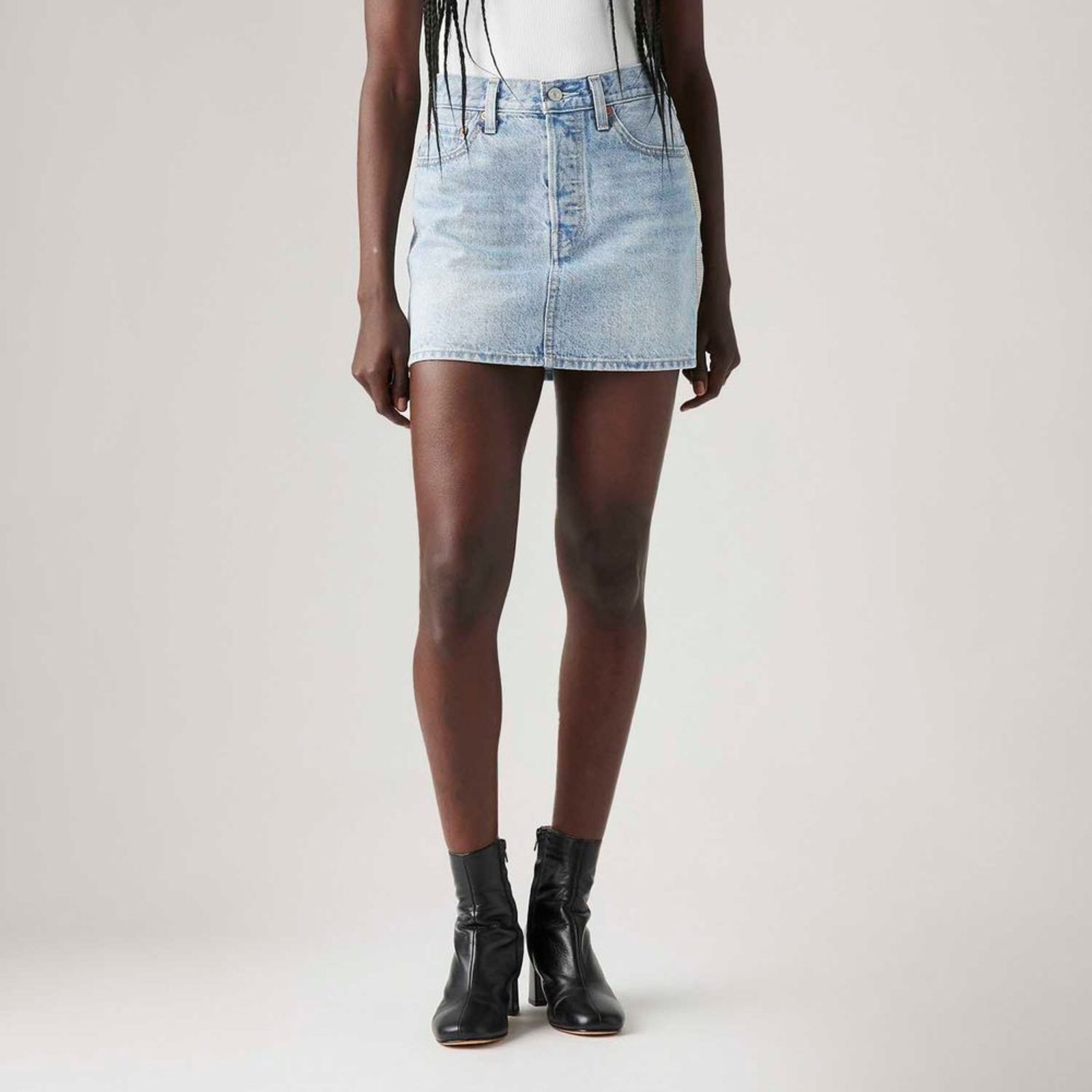 Saia Jeans Levi’s® Icon Com Strass Lavagem Clara