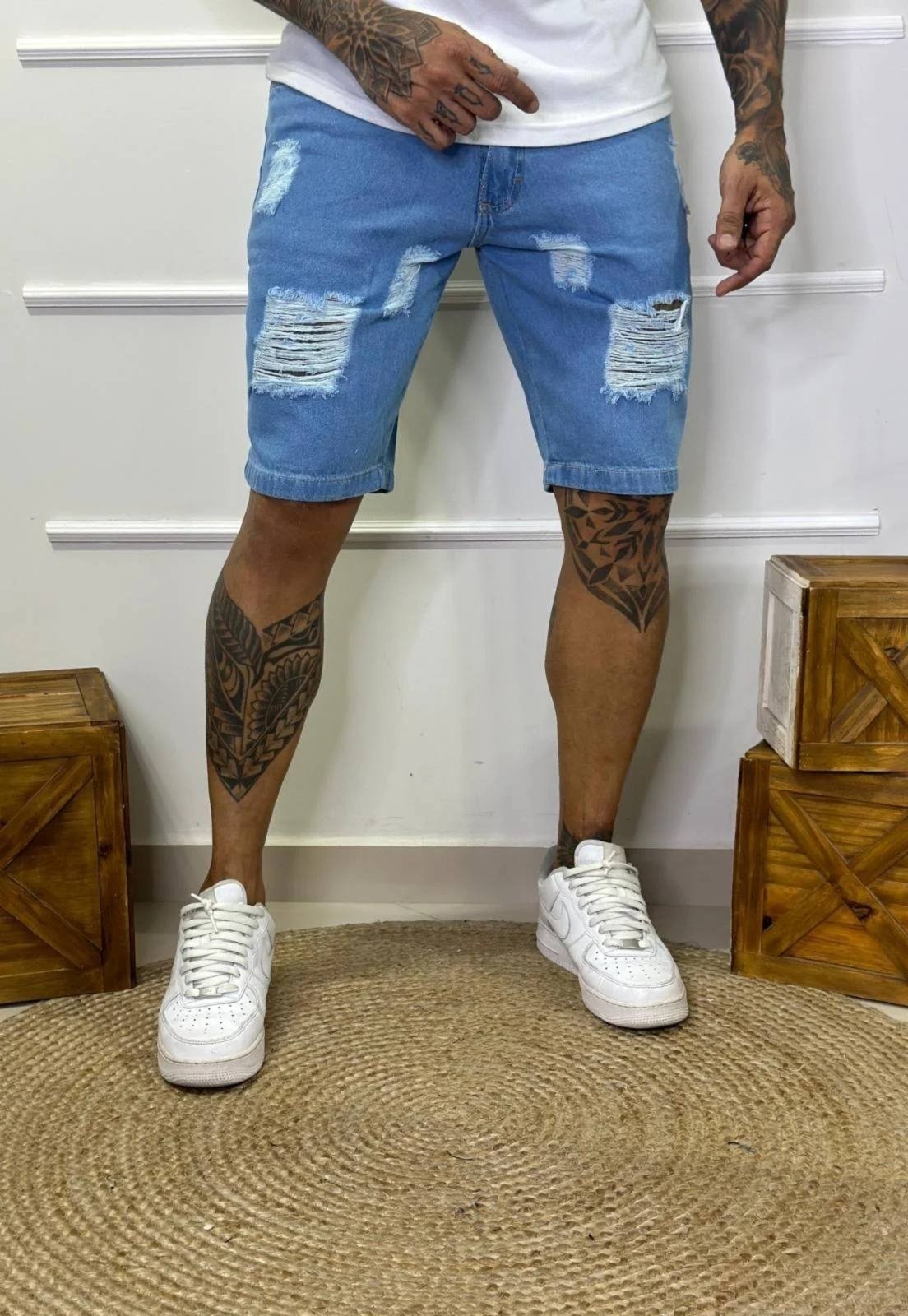Bermuda Jeans Masculina Slim Destroyed Azul Claro