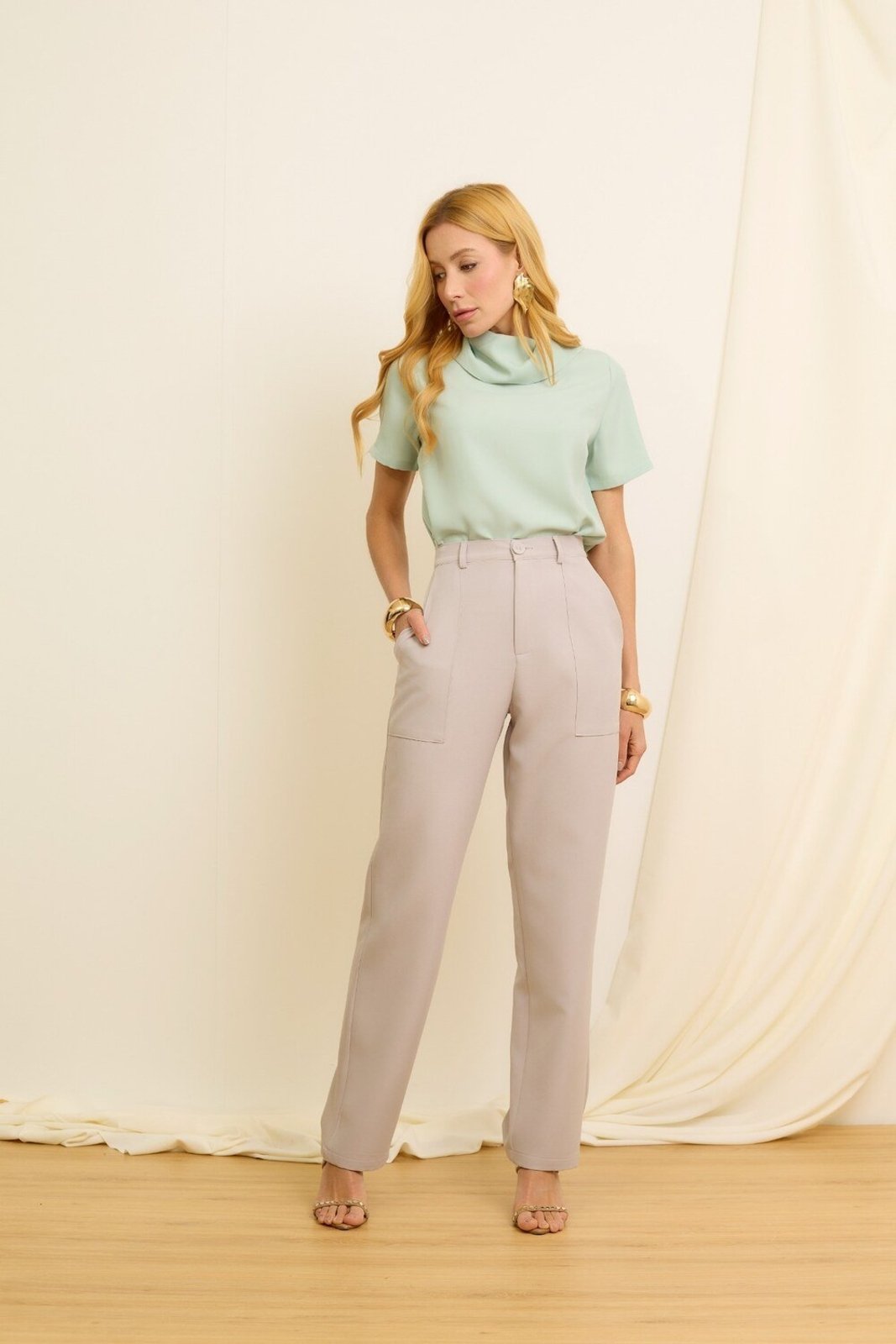 Blusa Vanibele Gola Ampla Verde