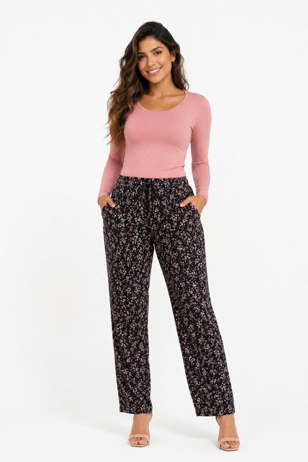Calça D Bell Outlet Fashion Crepe Duna Flores Brancas Pequenas