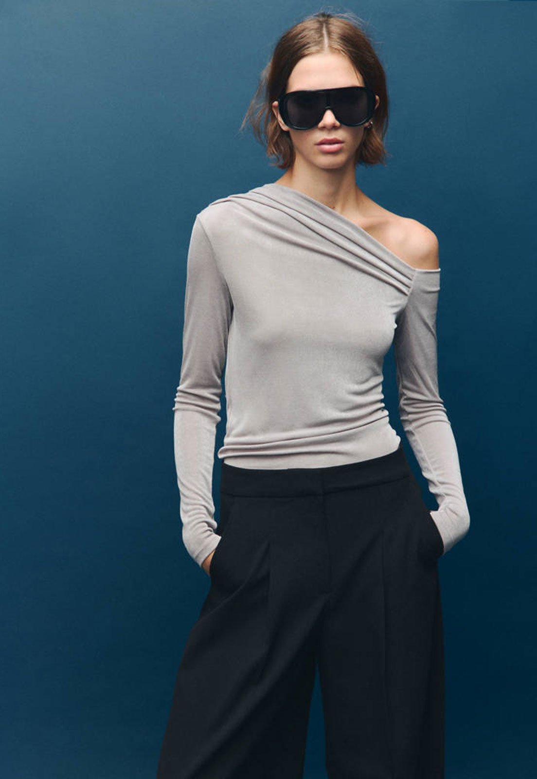 Blusa Feminina Mango Decote Assimétrico Manga Longa Cinza