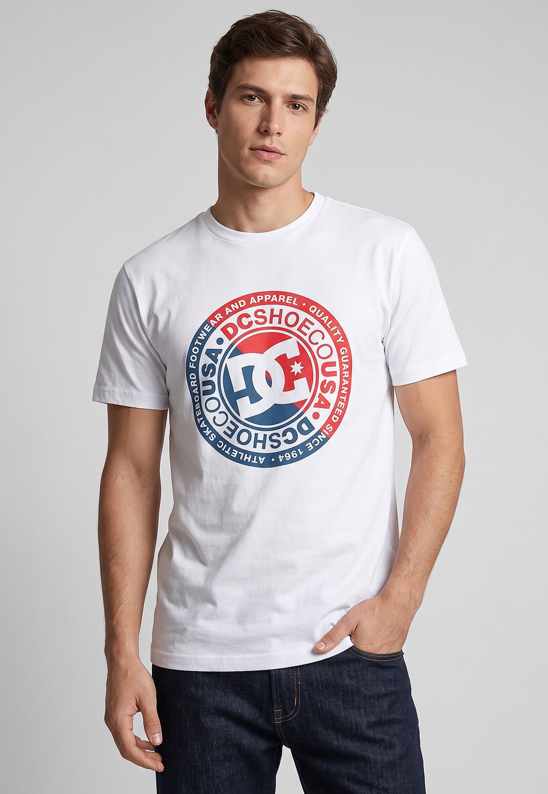 Camiseta Masculina DC Shoes Divide Branca