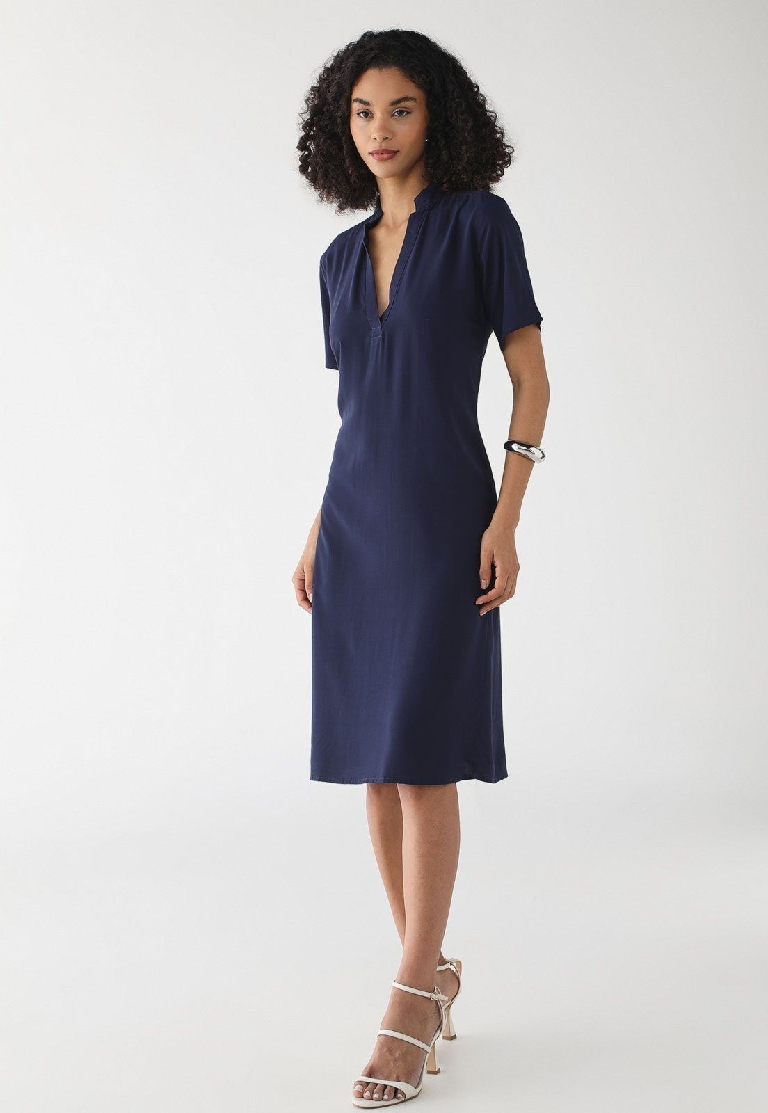Vestido Feminino Pompier em Viscose com Gola Padre e Decote V Azul Marinho