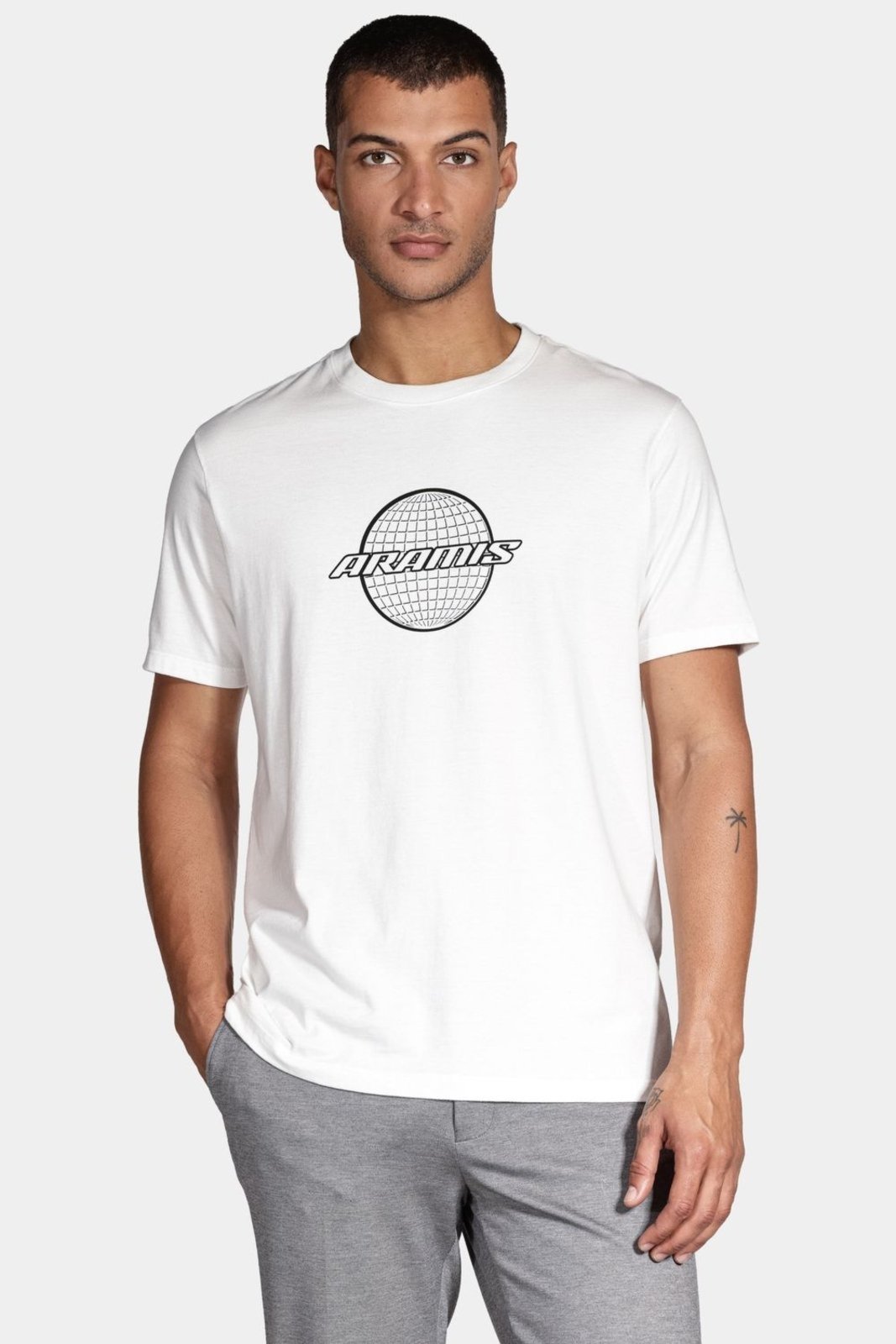 Camiseta Aramis Manga Curta Globe Off White