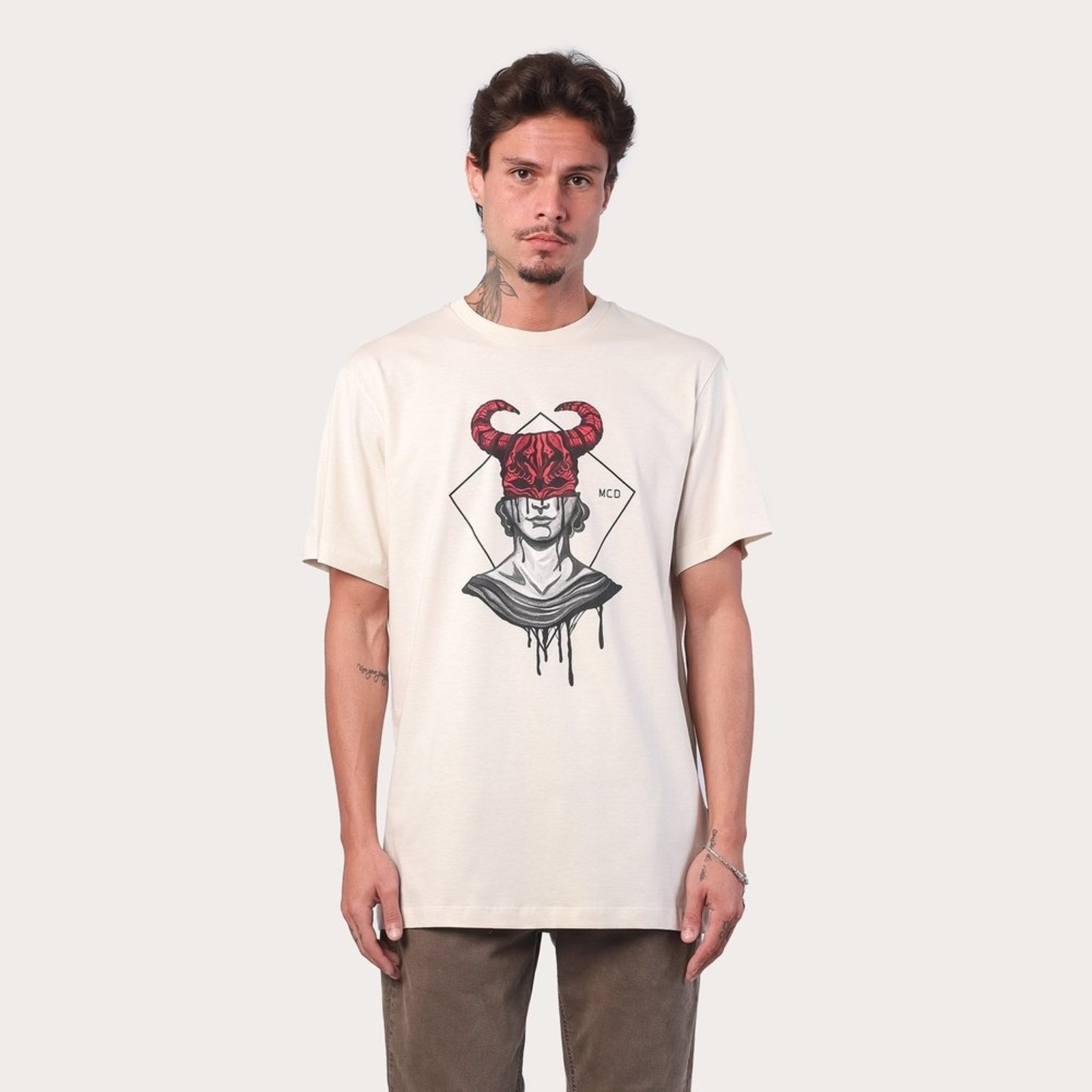 T-Shirt Regular Anjo E Demônio Creme Arcanjo