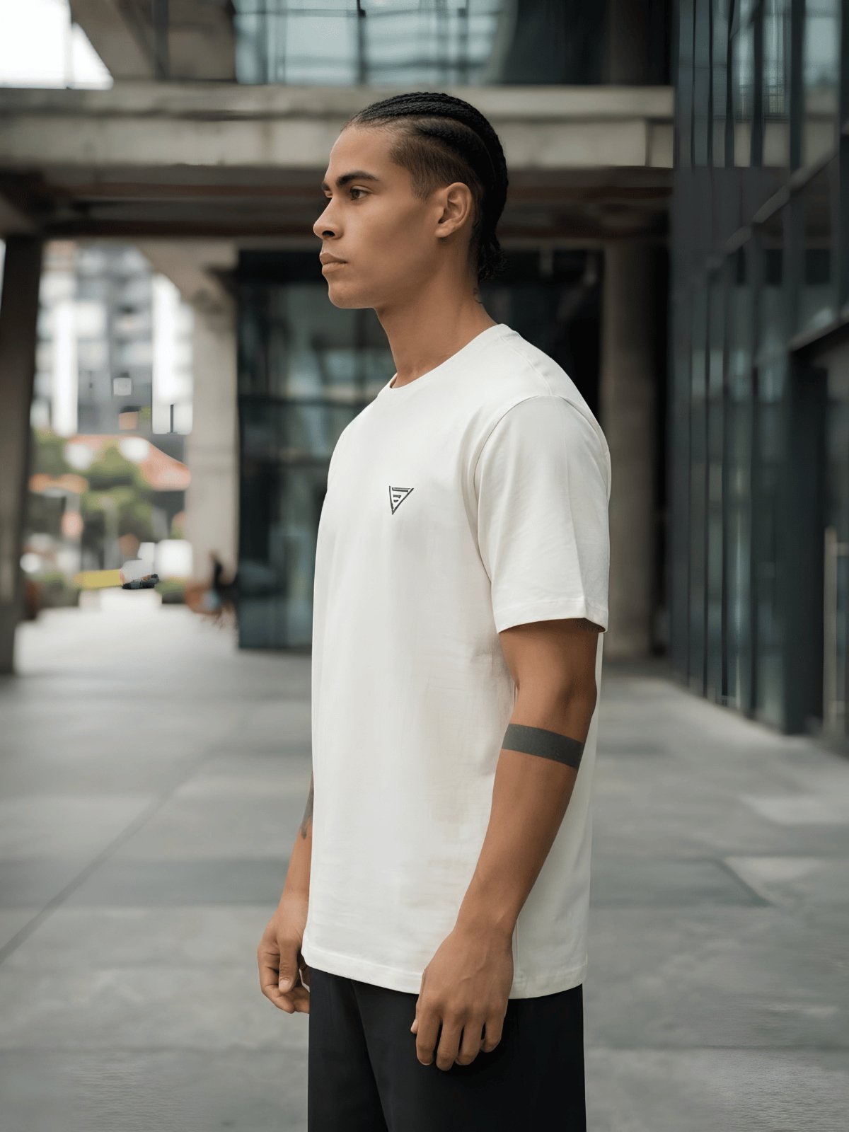Camiseta Masculina Básica Algodão Pima Logo Placa Colcci