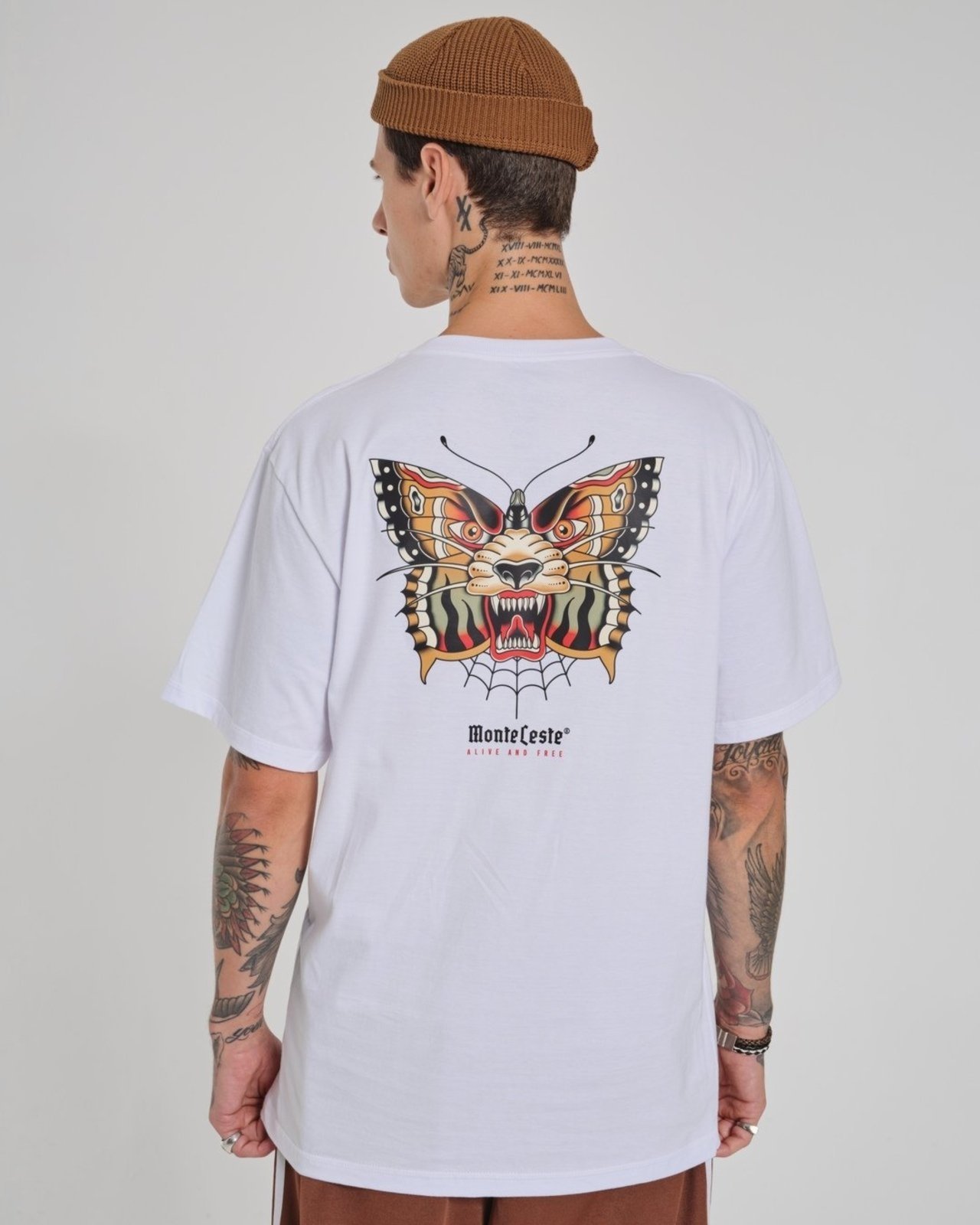 Camiseta Regular Estampada - Alive Branco
