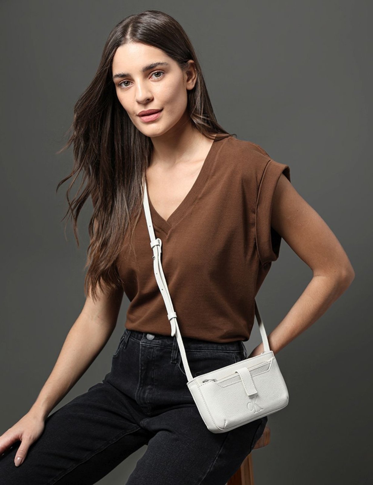 Blusa Feminina Malha Rugby Calvin Klein Jeans – Marrom Calvin Klein Jeans
