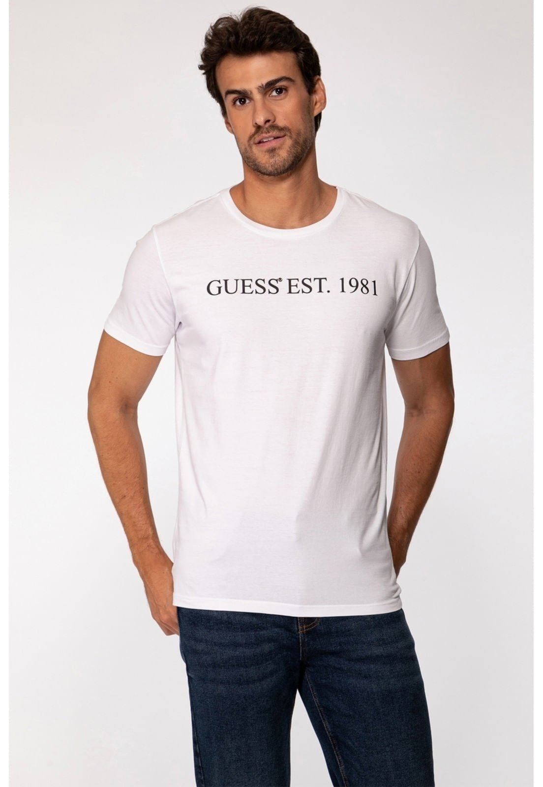 Camiseta Guess Est 1981 Relevo Branco