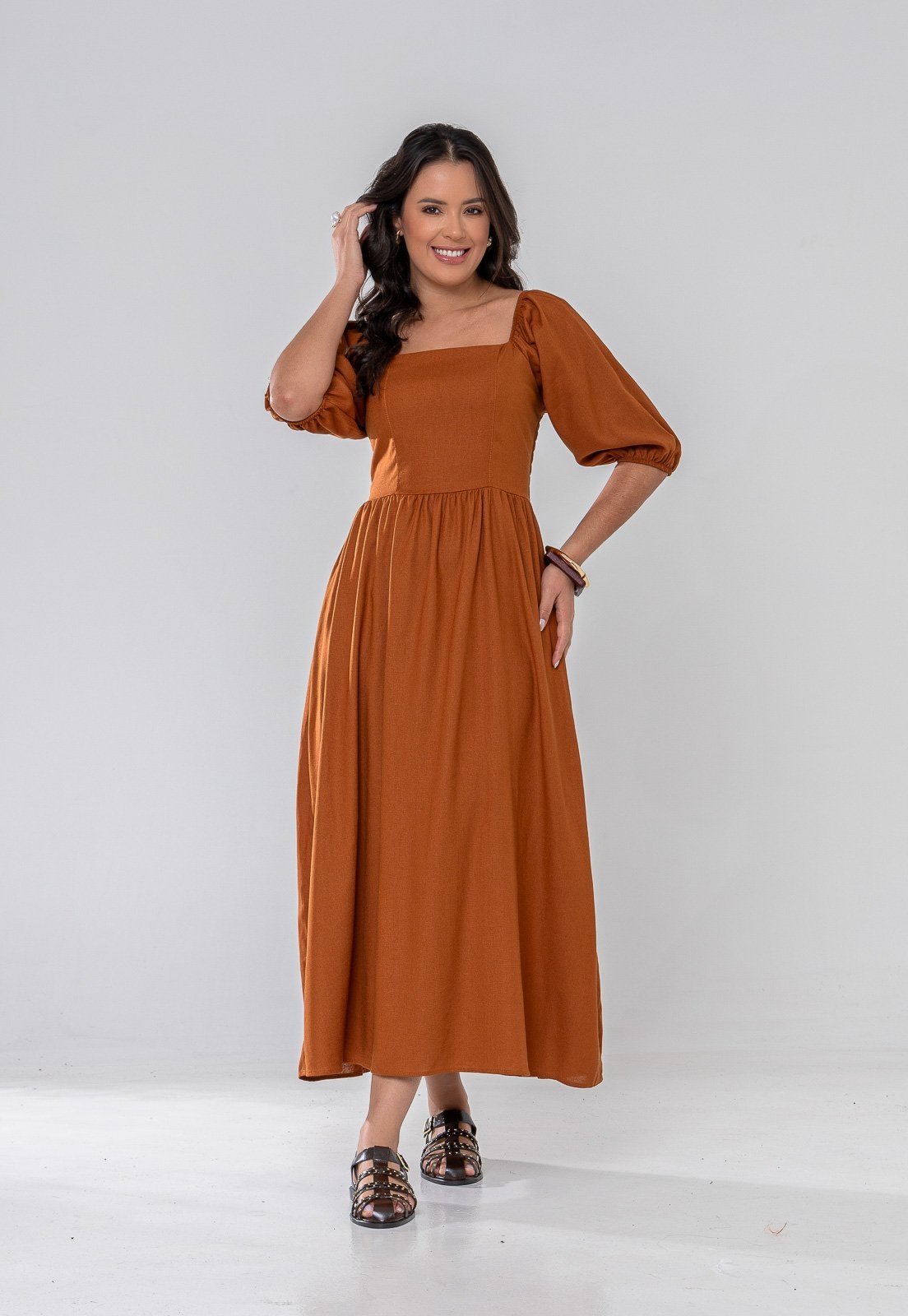Vestido Aura Berenice Linho Caramelo