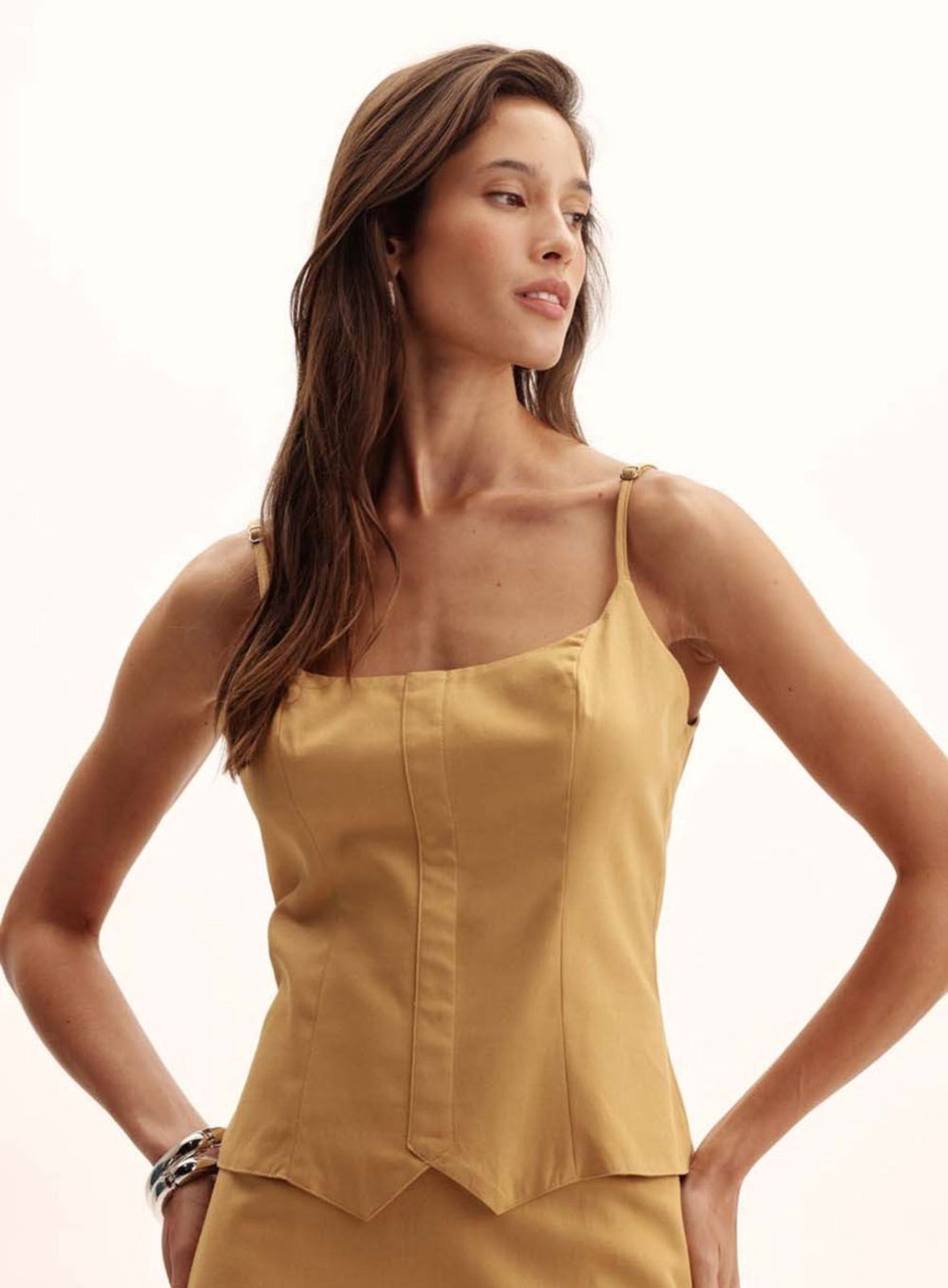 Blusa Comfort Fechamento em Ziper Triton Bege Honey Bee
