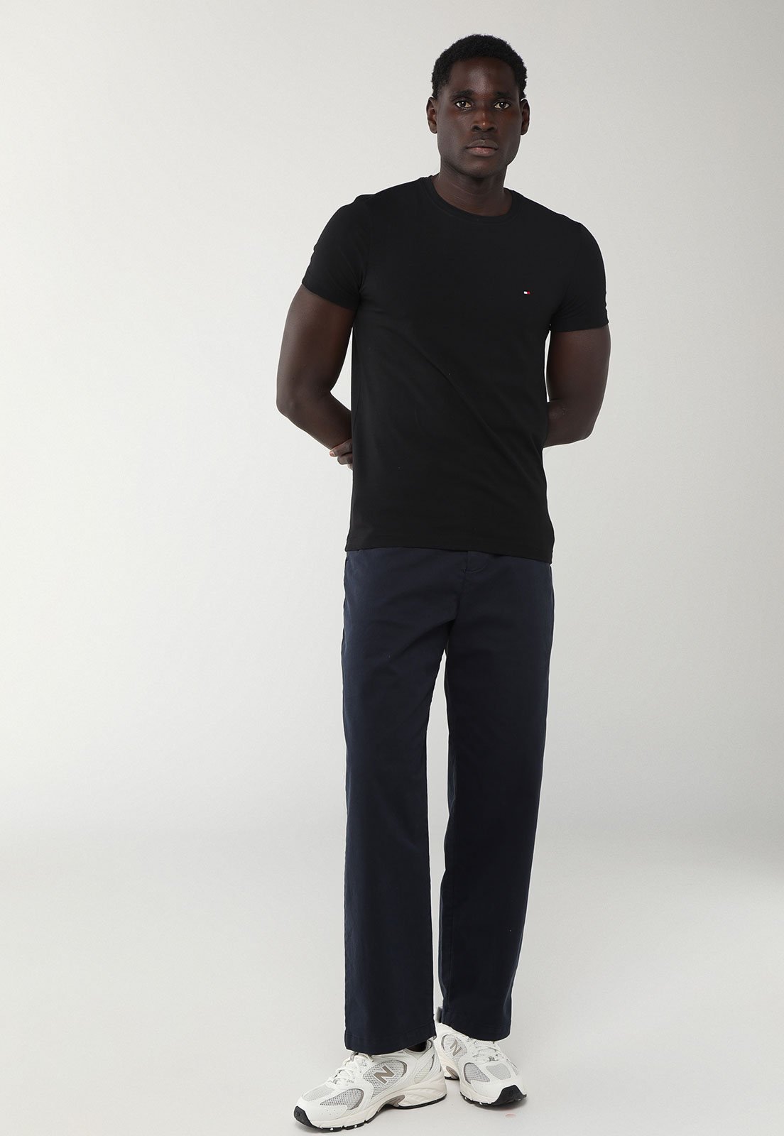Vista 3 Camiseta Masculina Tommy Hilfiger CORE Stretch Preta preto Tommy Hilfiger preto