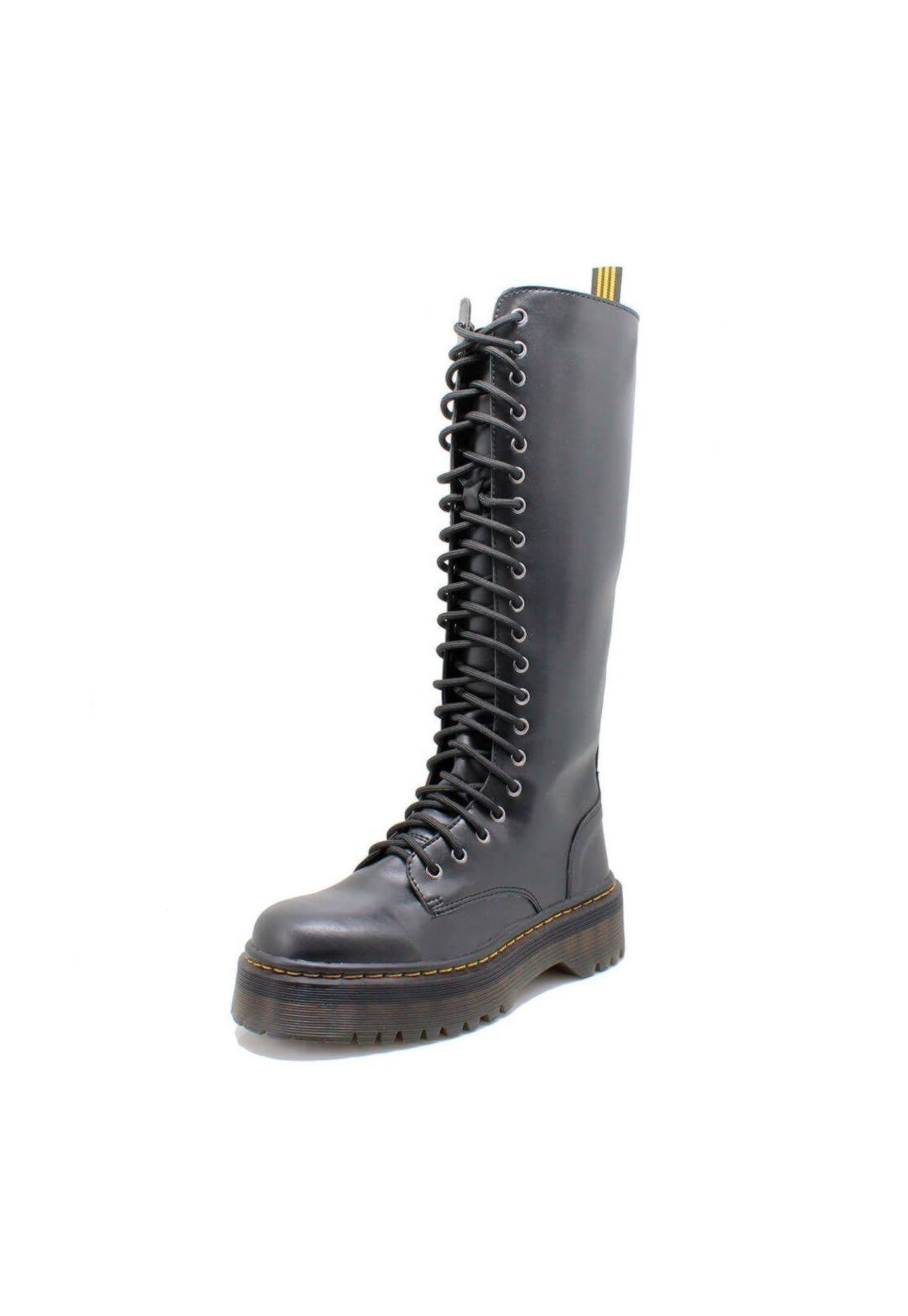 Coturno Estilo Inglês Cano Longo Preto