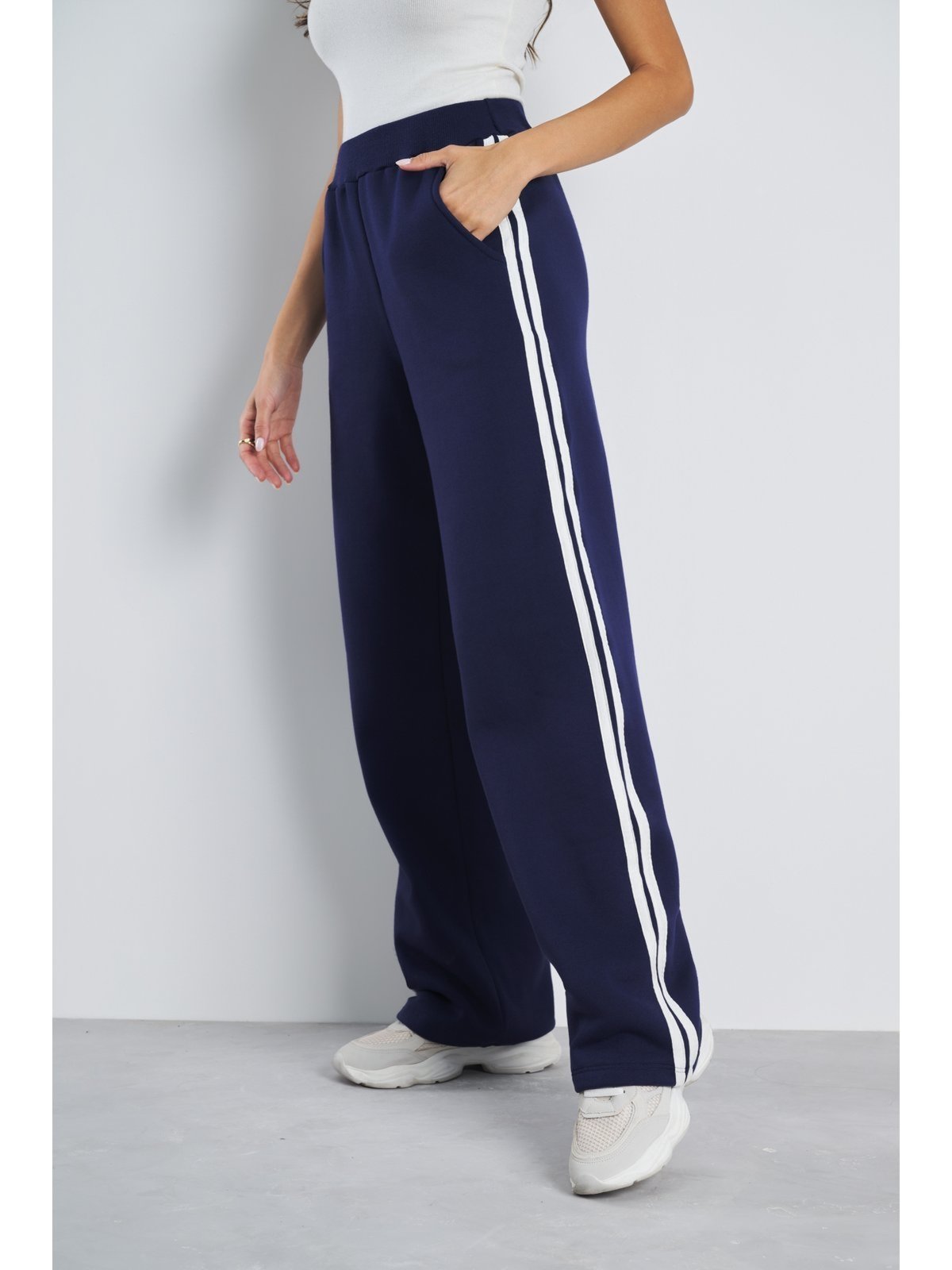Calça Reta List Moletom Peluciado Azul Marinho