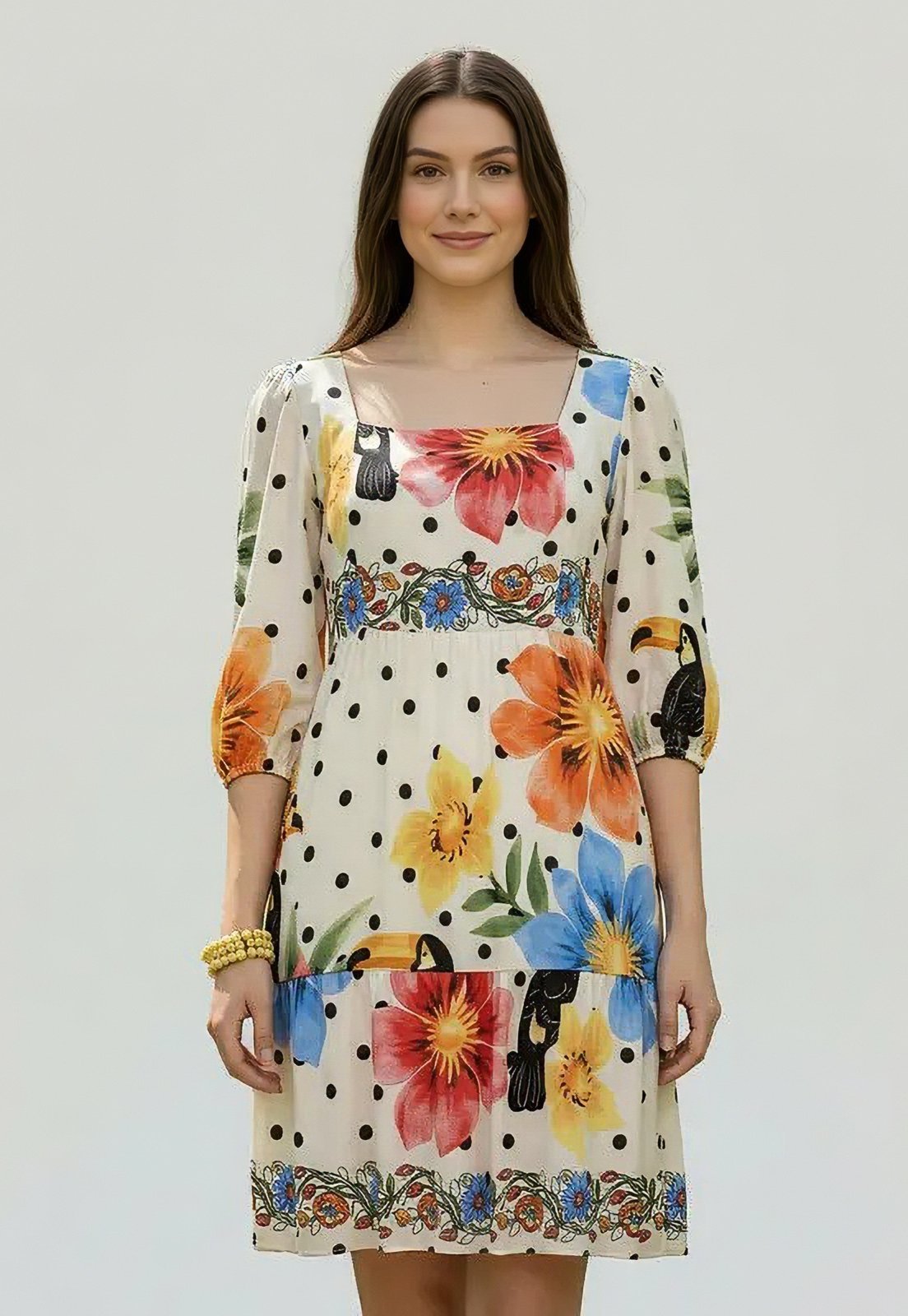 Vista 2 Vestido CabanaFree Curto Manga 3/4 Estampa Jardim do Tucano estampado/off-white Cabanafree estampado/off-white