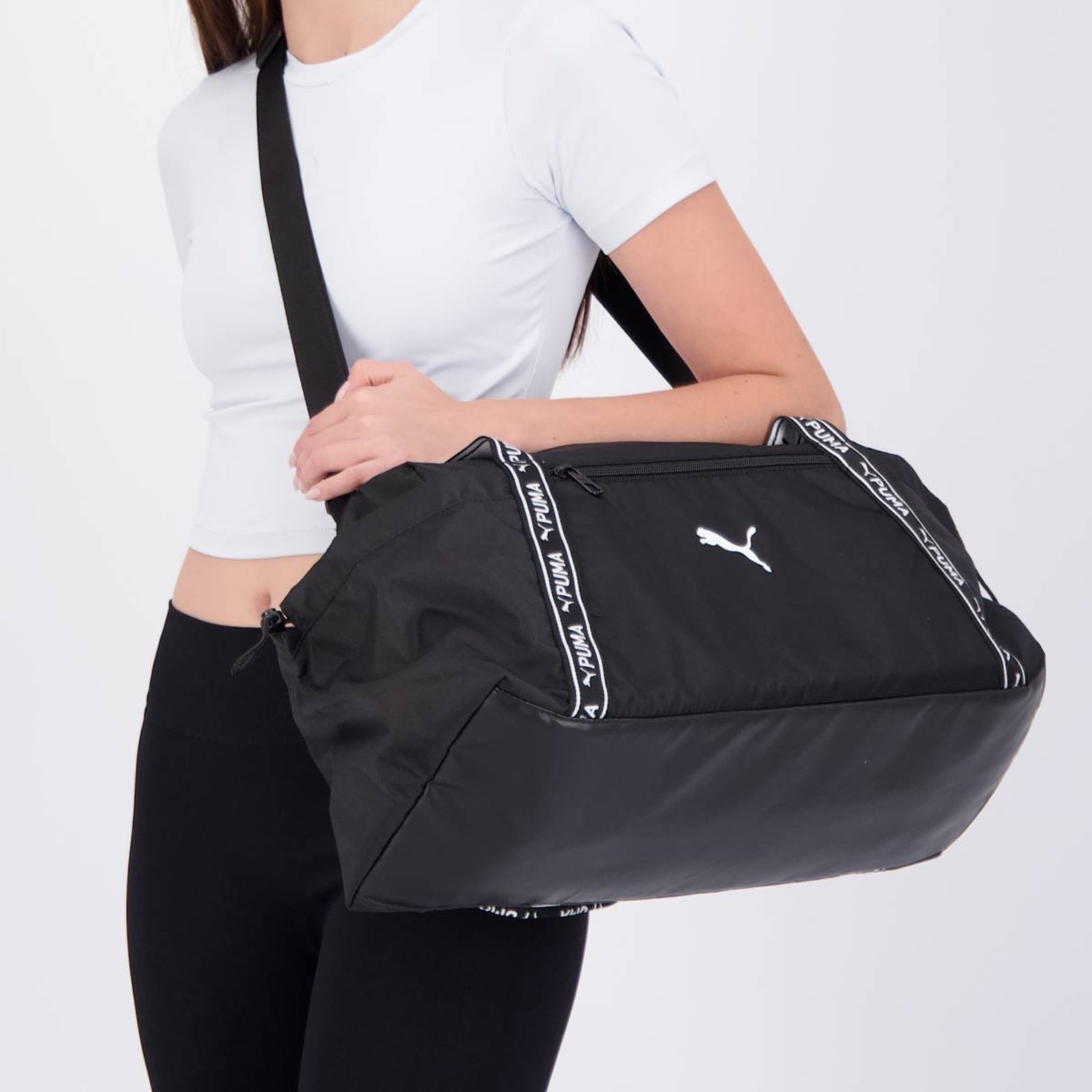 Vista 2 Bolsa Puma Ess Sport Feminina Preta Puma preto