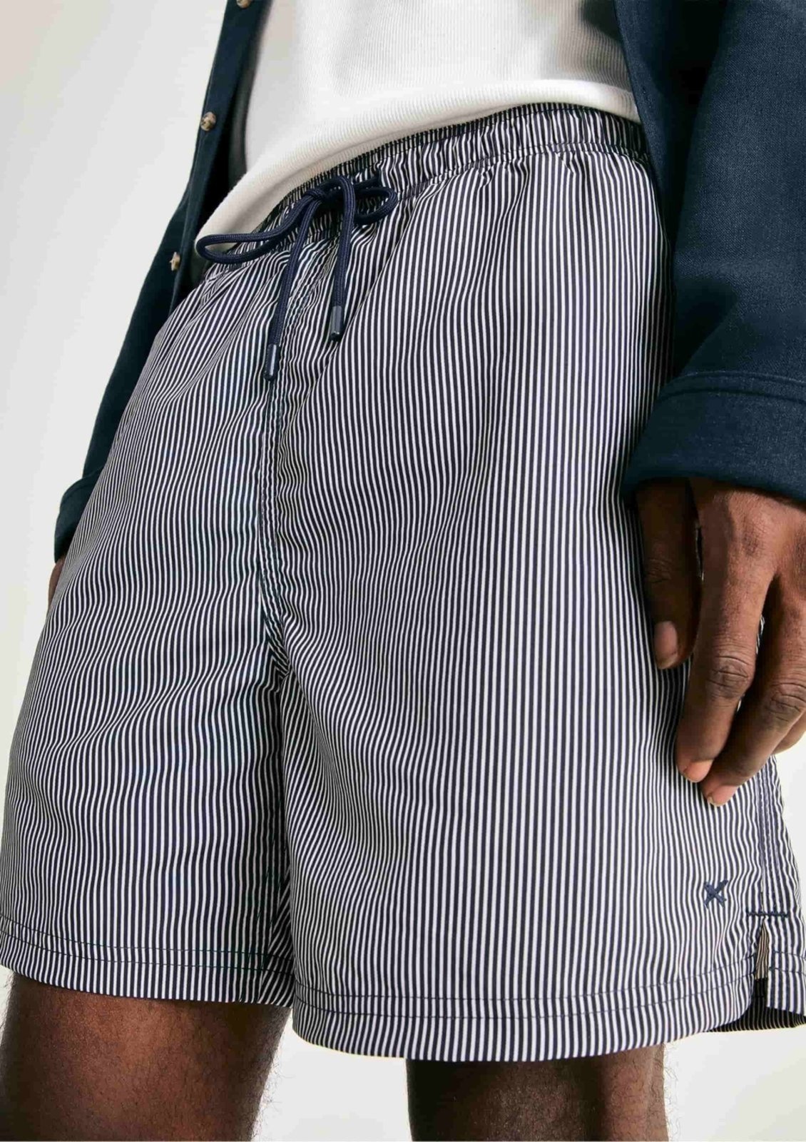 Vista 3 Shorts De Banho Masculino Listrado Hering azul Hering azul