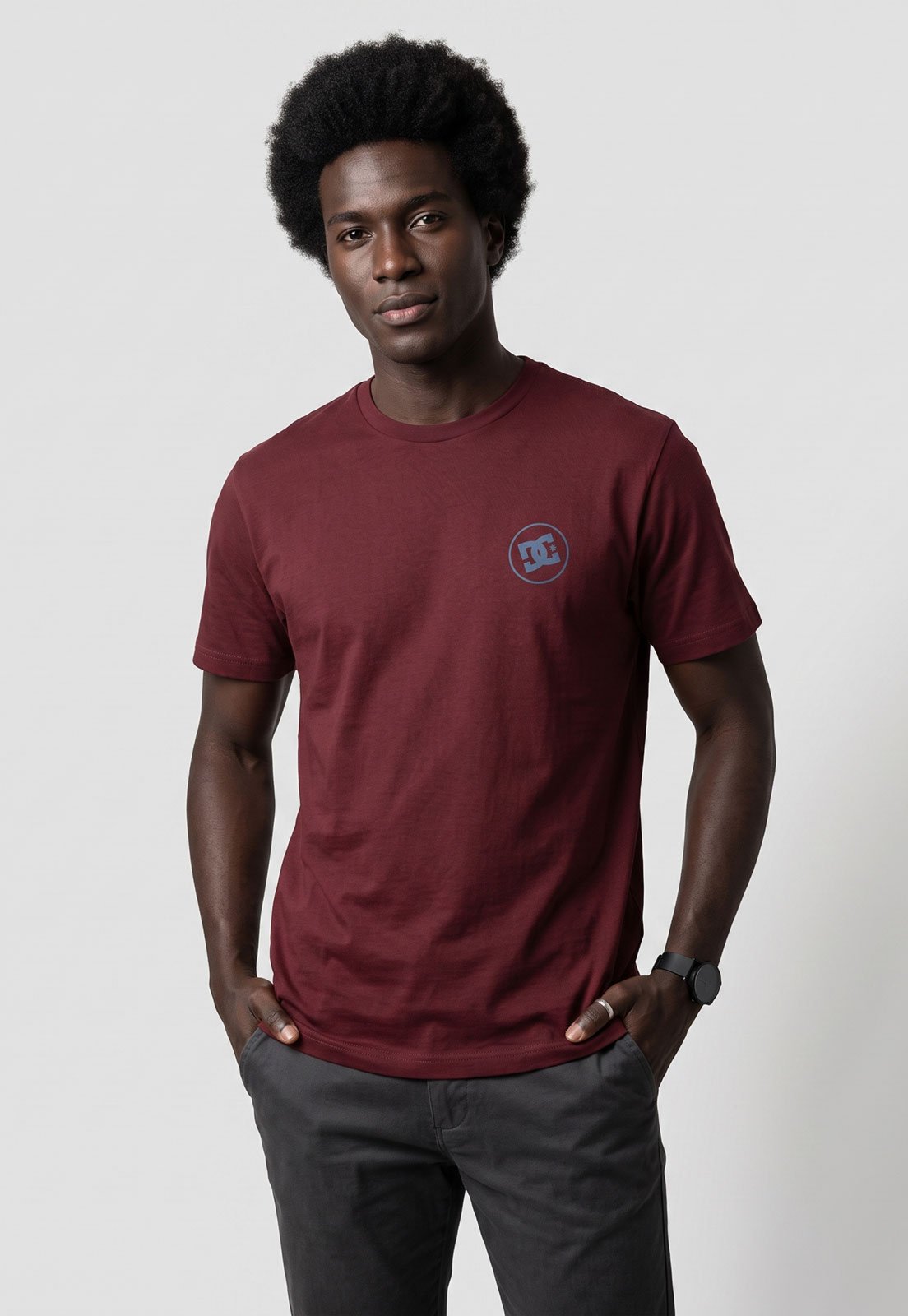 Camiseta Masculina DC Shoes Small Star Vinho