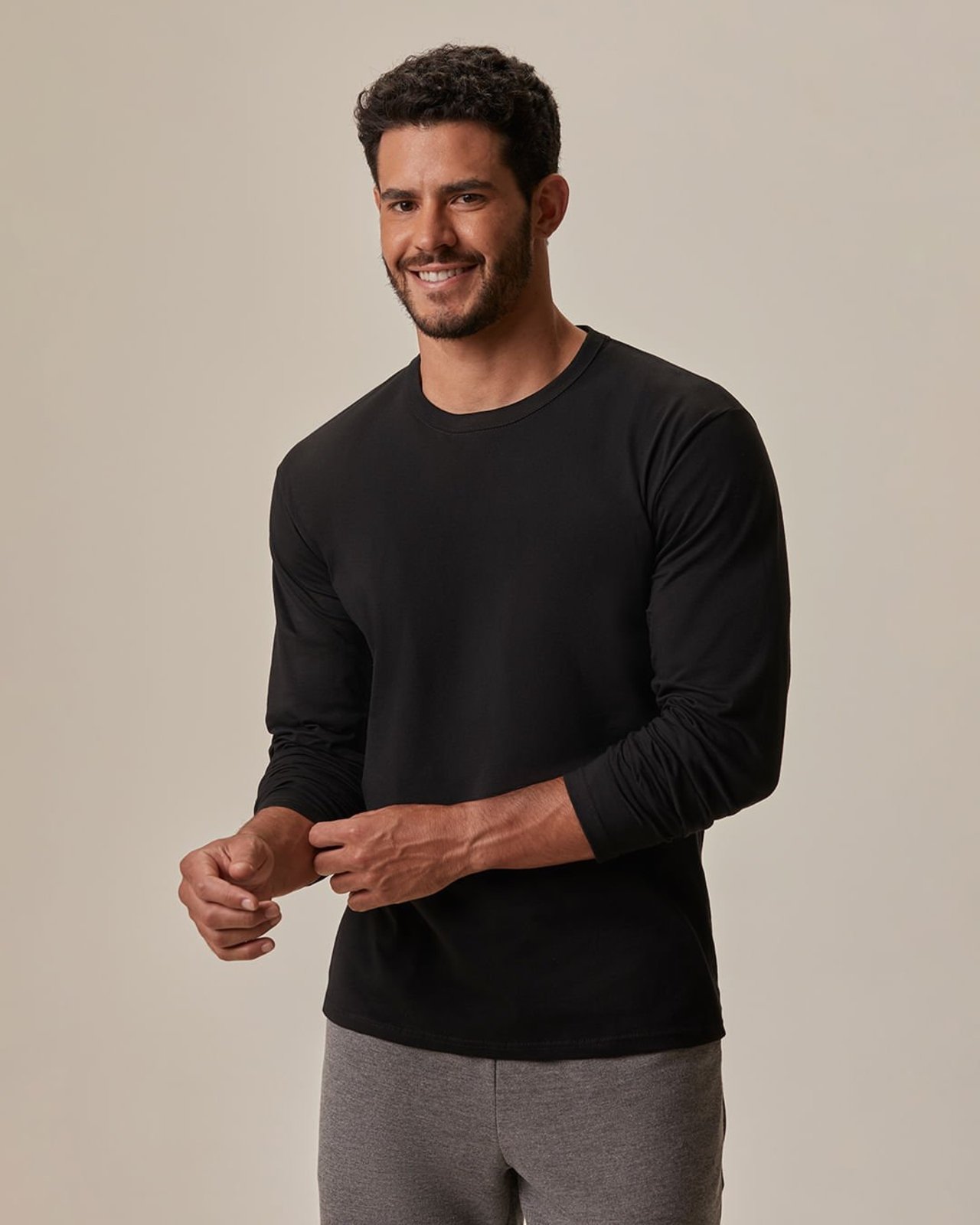Camiseta Básica Masculina Manga Longa Em Meia Malha