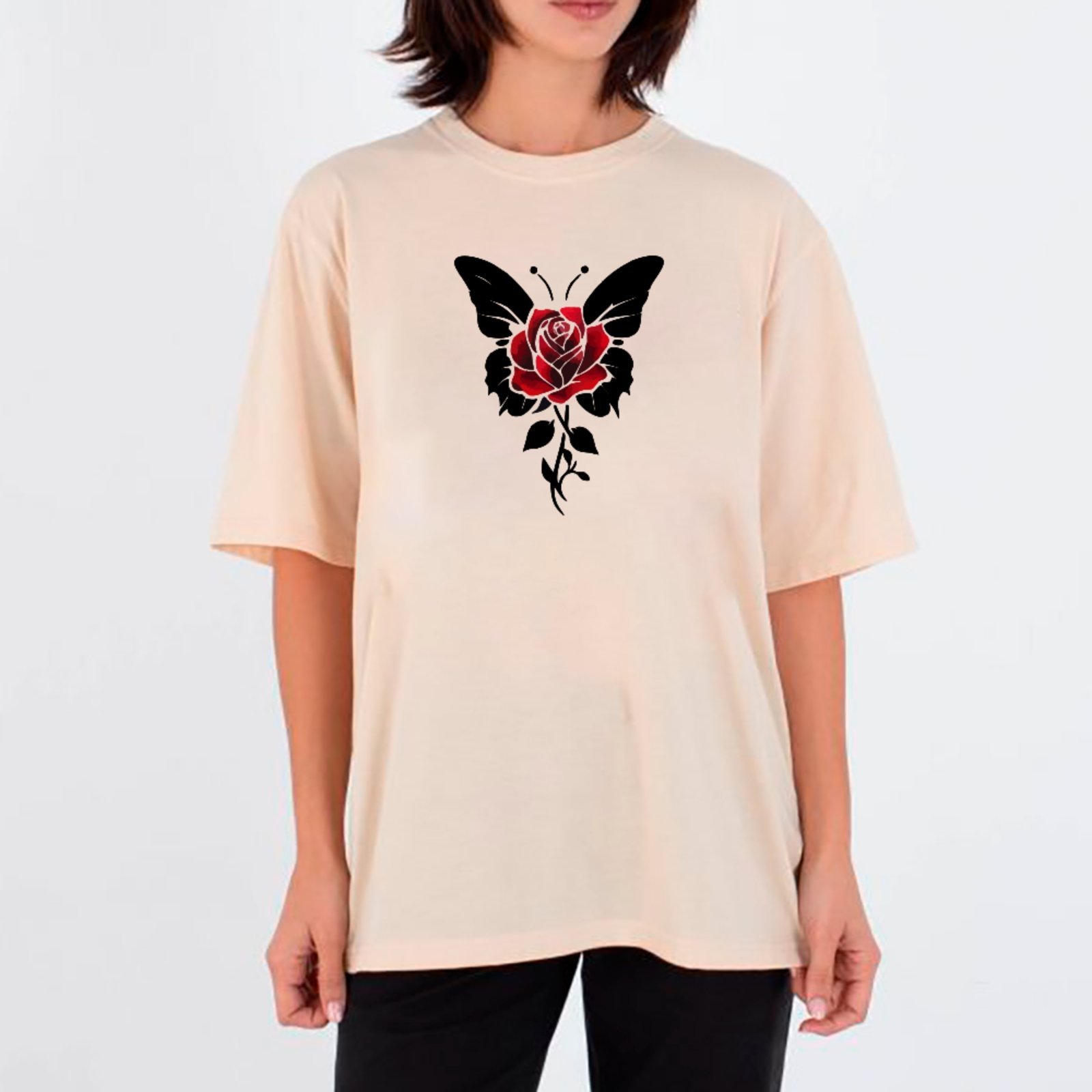 Camiseta Ousy Borboleta e Rosa Oversized Feminina Off White