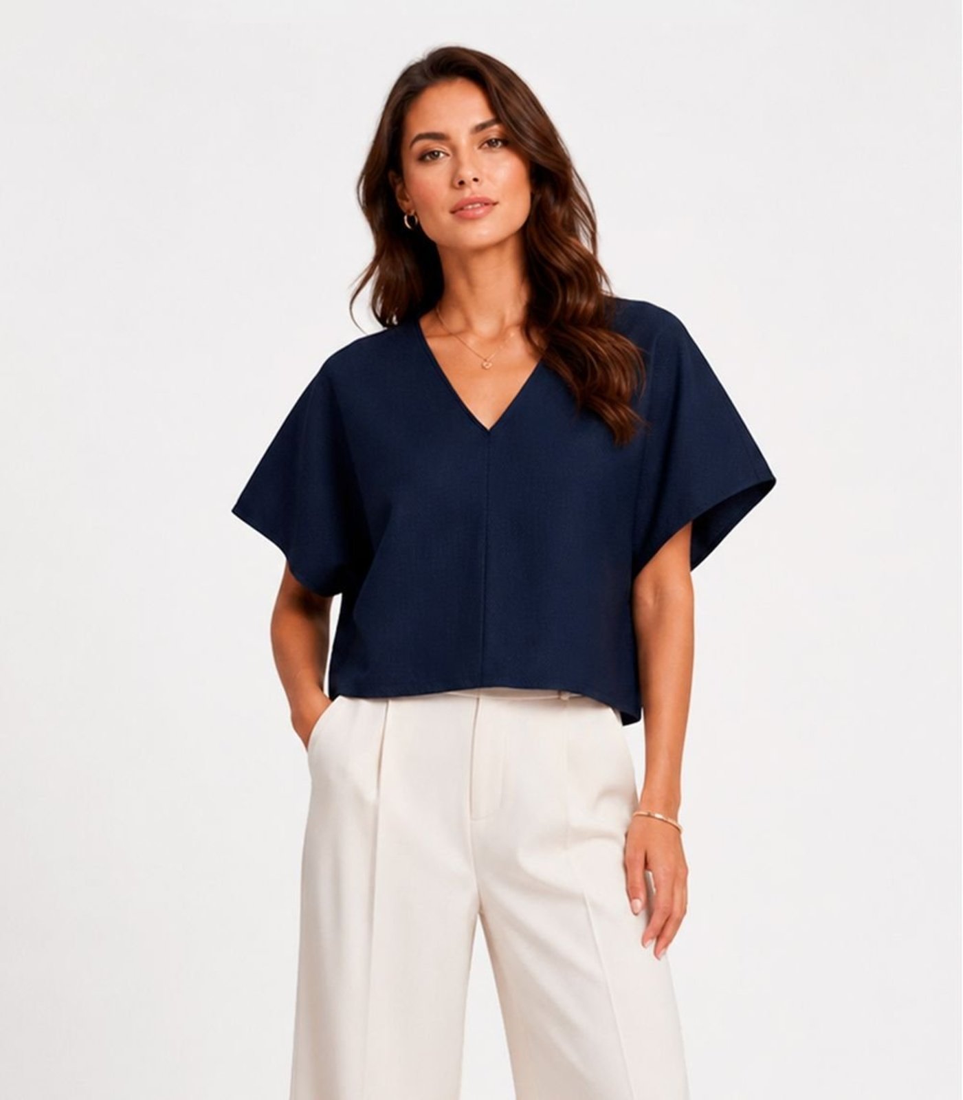 Blusa Feminina Com Decote Em V Infinita Cor Azul