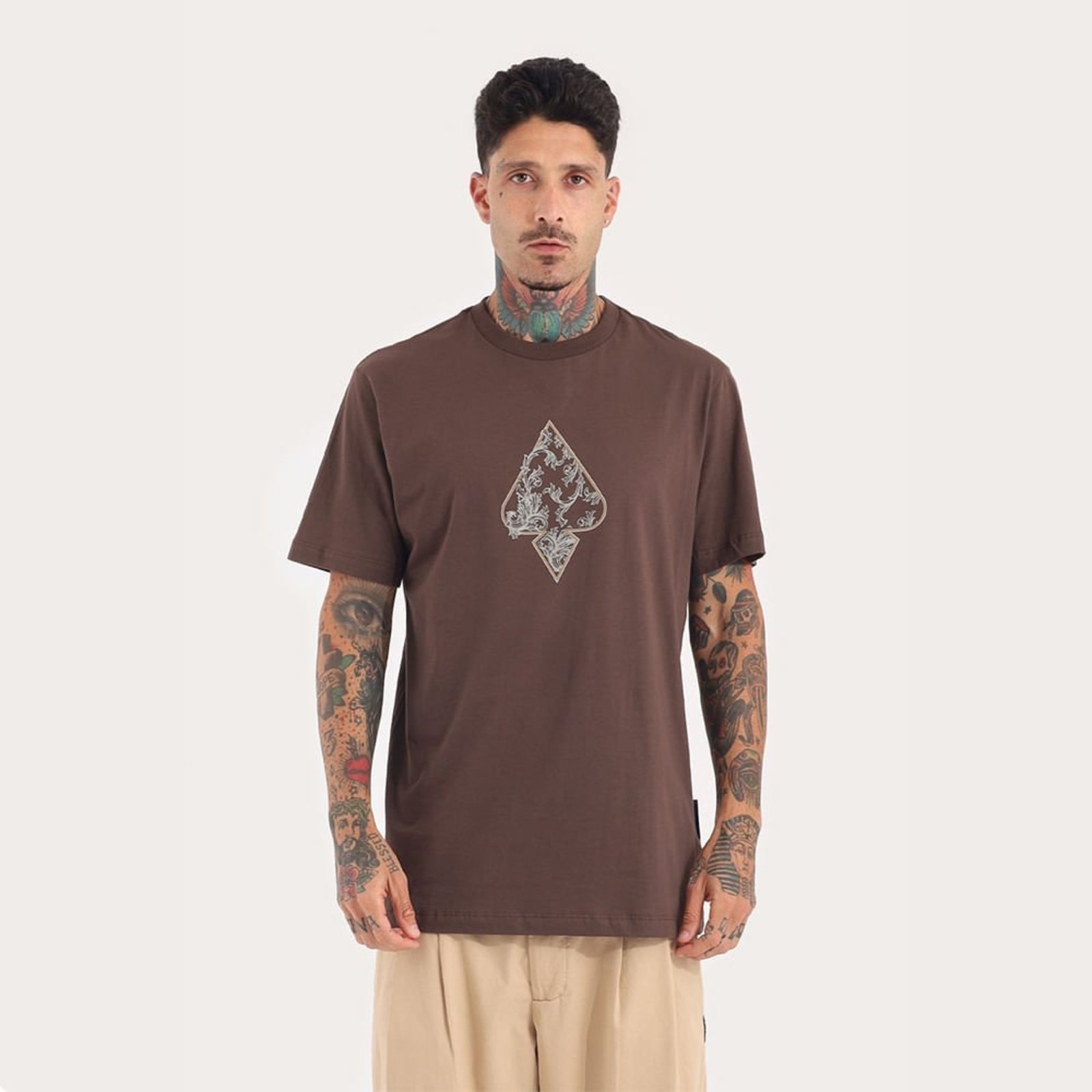 T-Shirt Regular M/C Espada Relevo