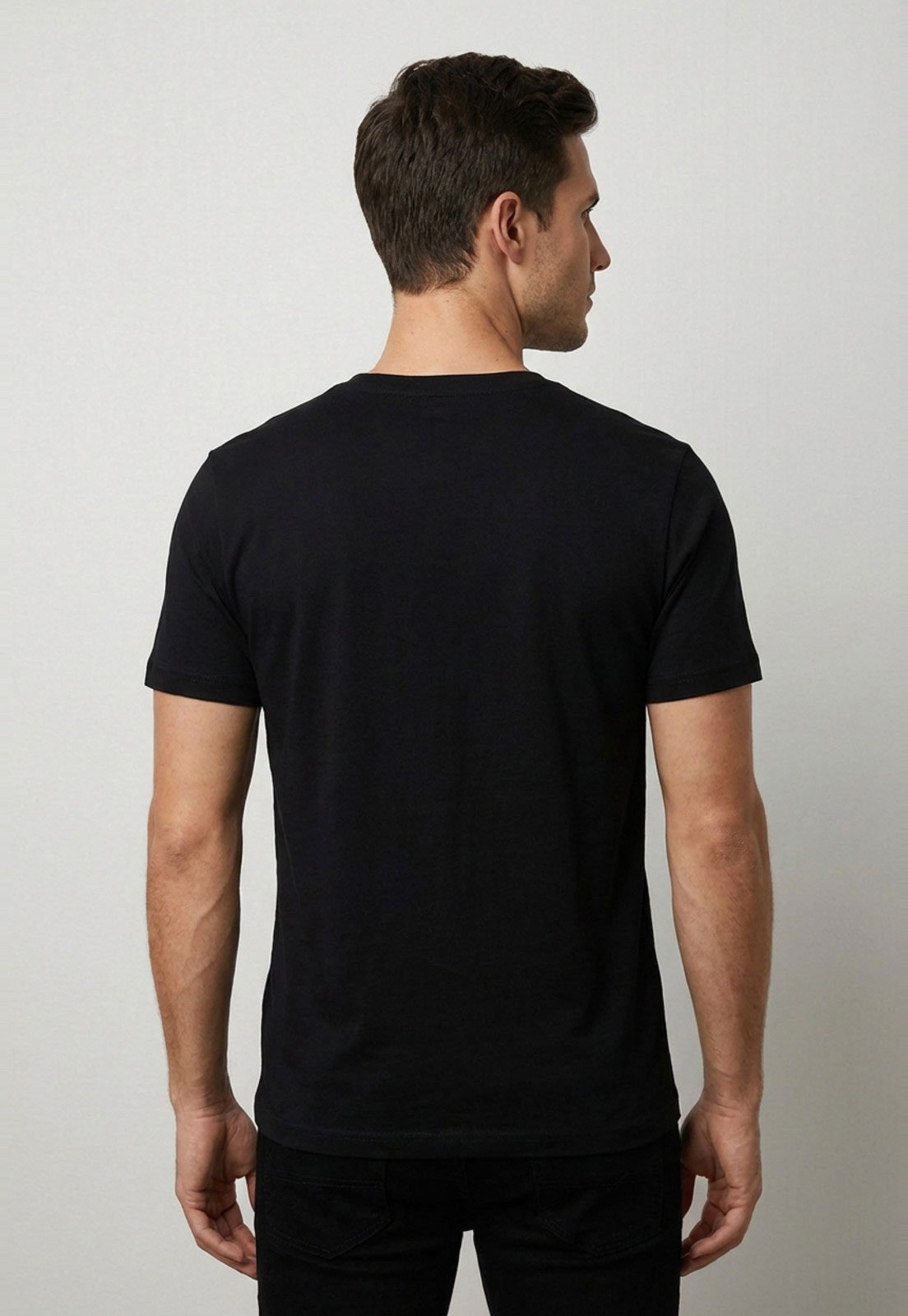 Vista 3 Camiseta Masculina Tommy Hilfiger JD Graphic TE Preta preto preto
