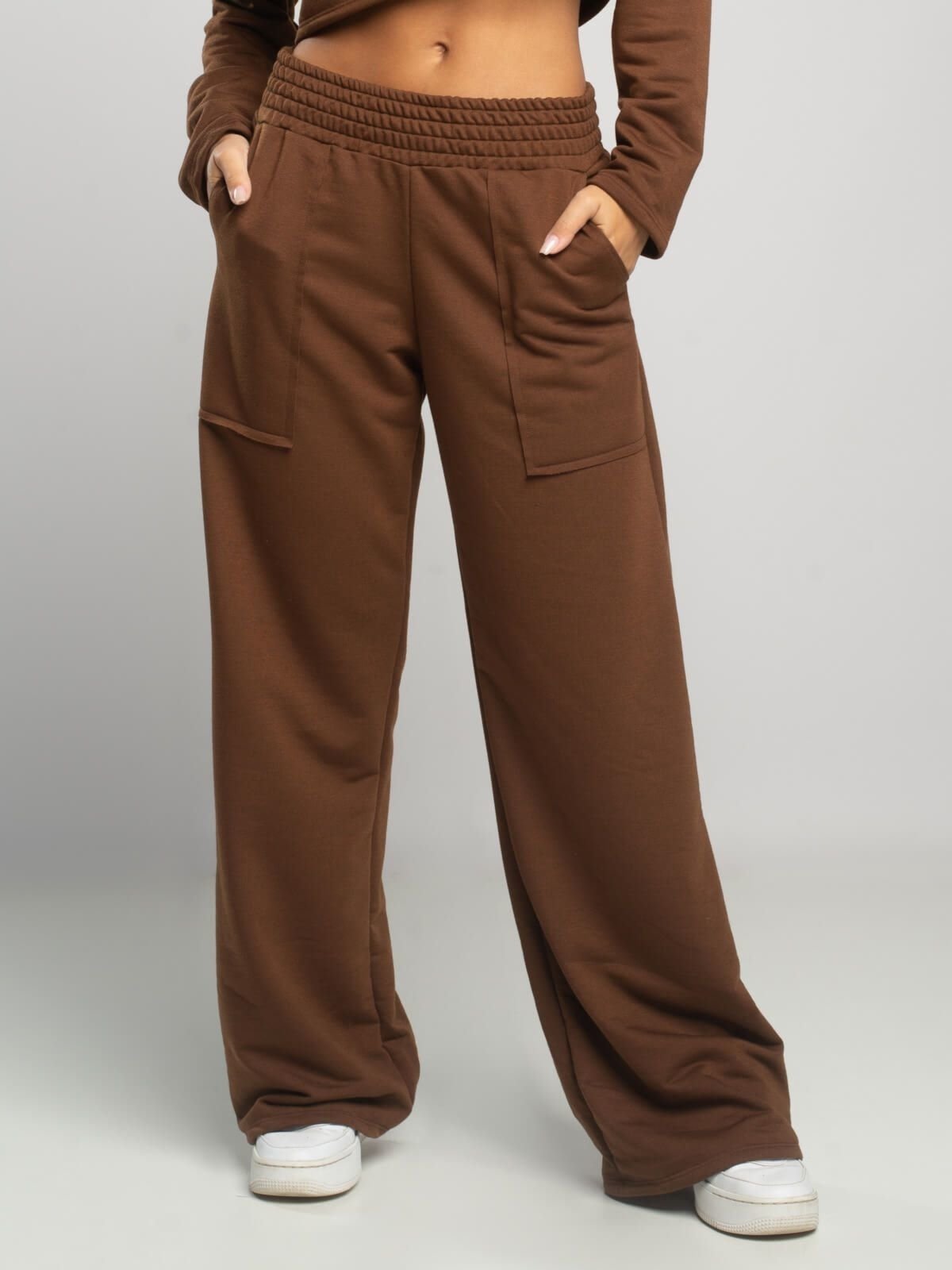 Calça Pantalona Vicbela Cintura Alta Moletinho Wide Leg Marrom