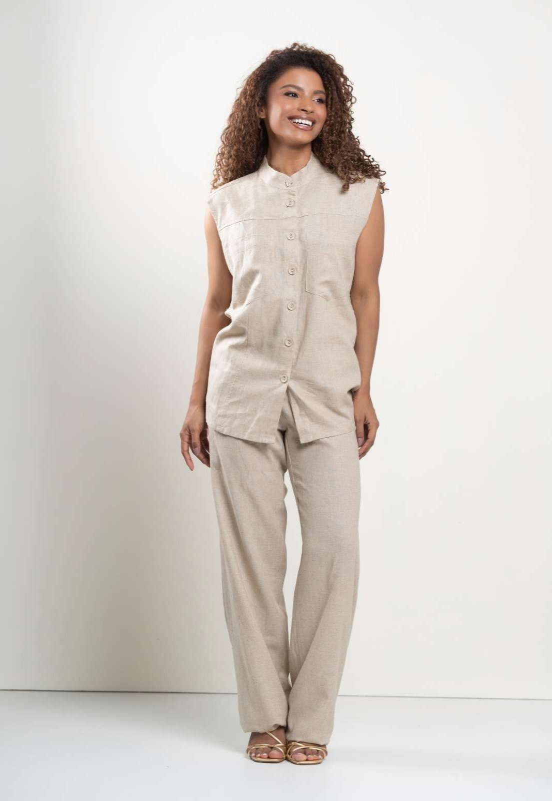 Conjunto de Calça e Camisa sem Mangas Cru