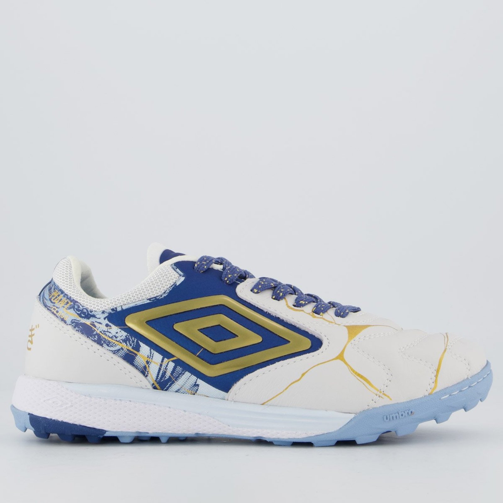Chuteira Umbro Ada Master Class Pro Bump Kintsugi Society Branca e Azul
