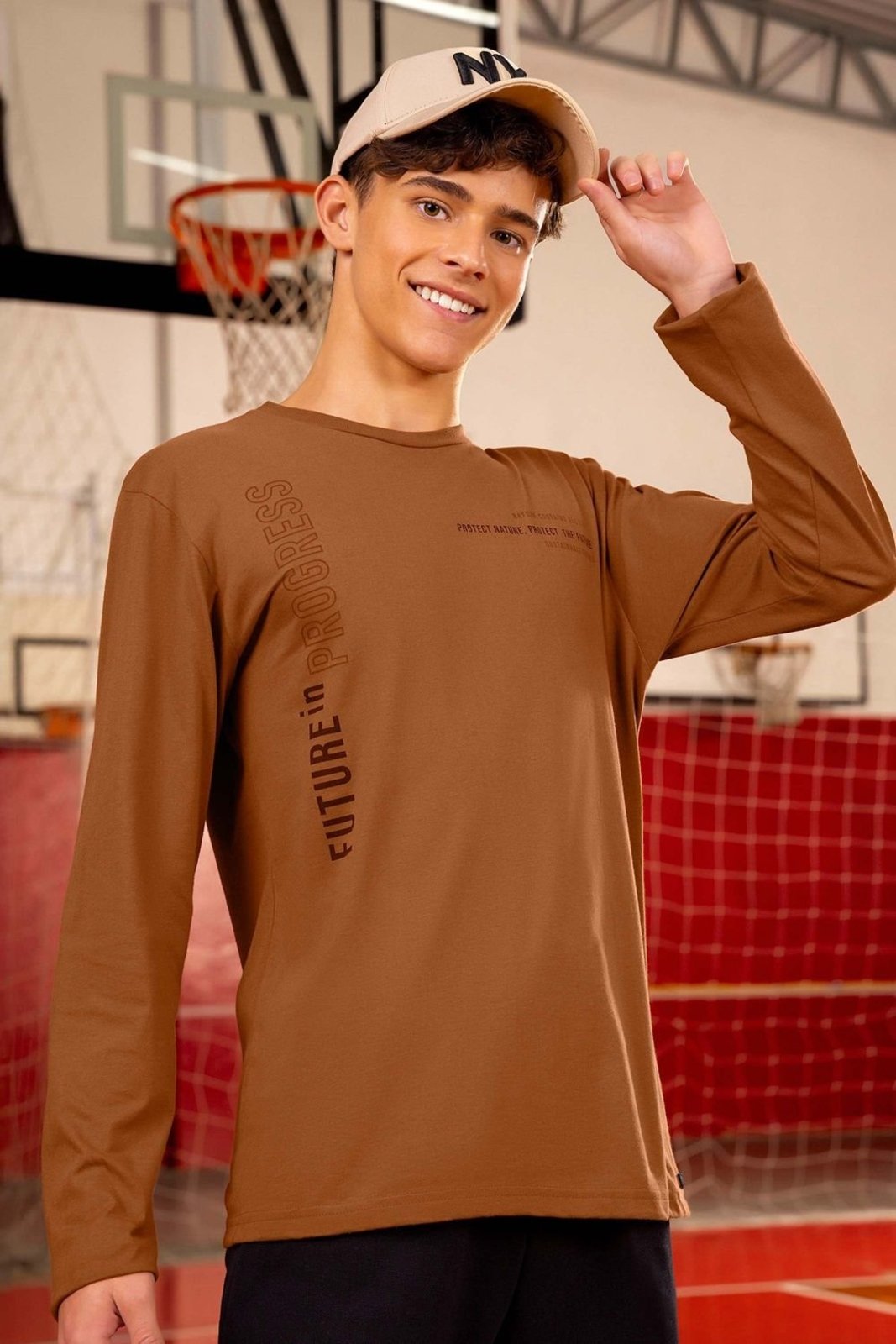 Infantil - Camiseta Juvenil Menino Longa Com Estampa Beats Marrom
