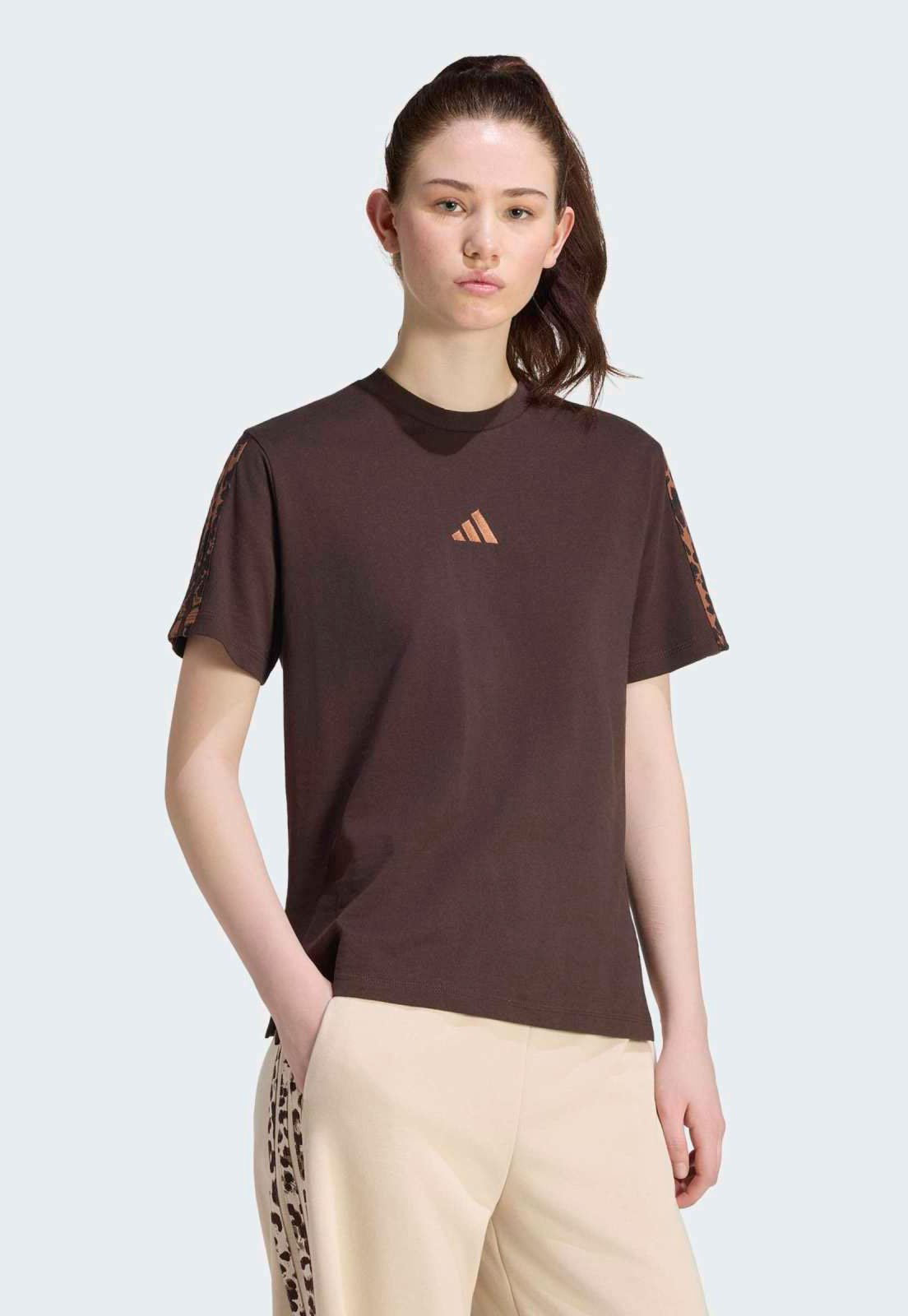 Camiseta Feminina adidas Sportswear Clássica Seasonals Animal Print