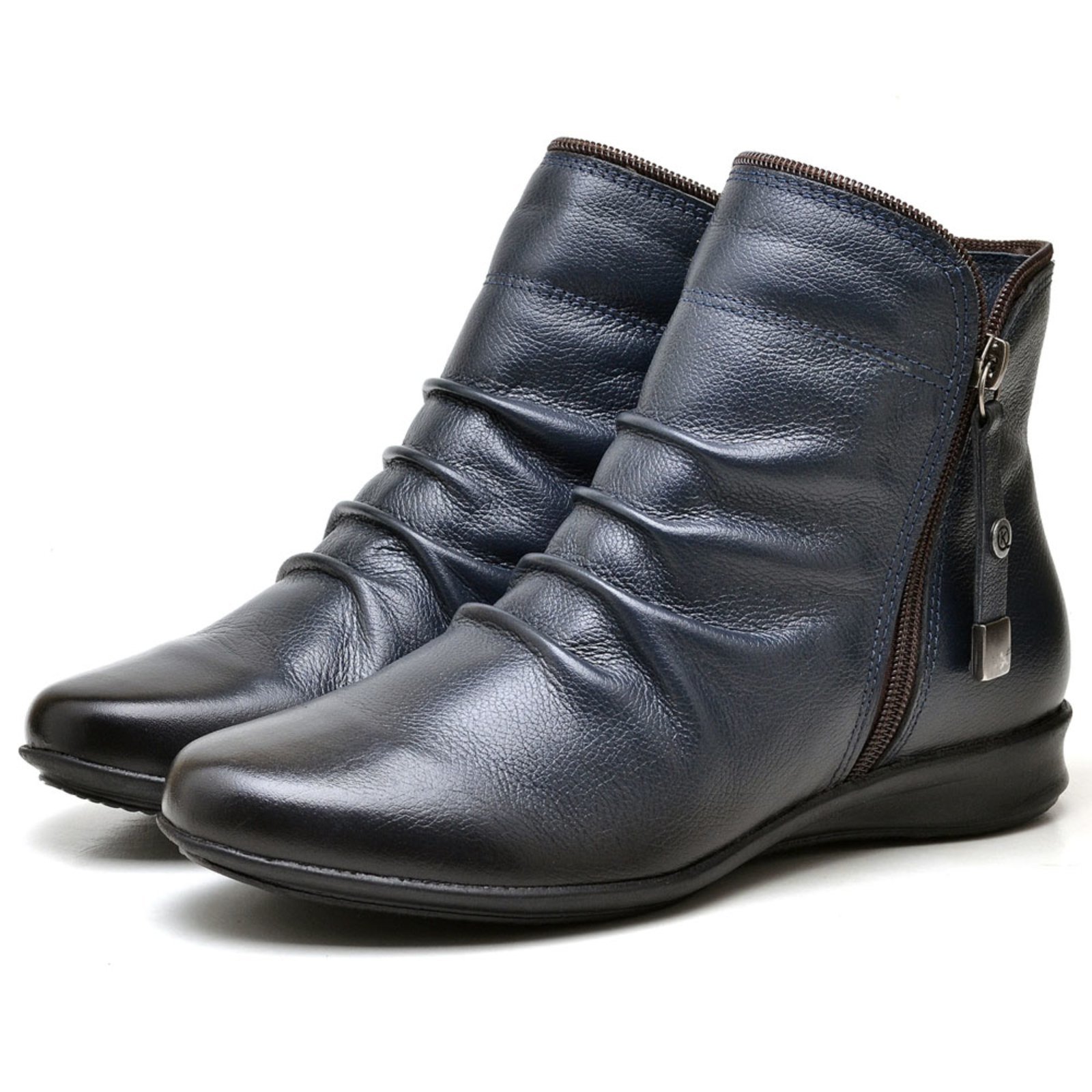 Bota Rasteira de Couro Cano Curto, Mod. 0703