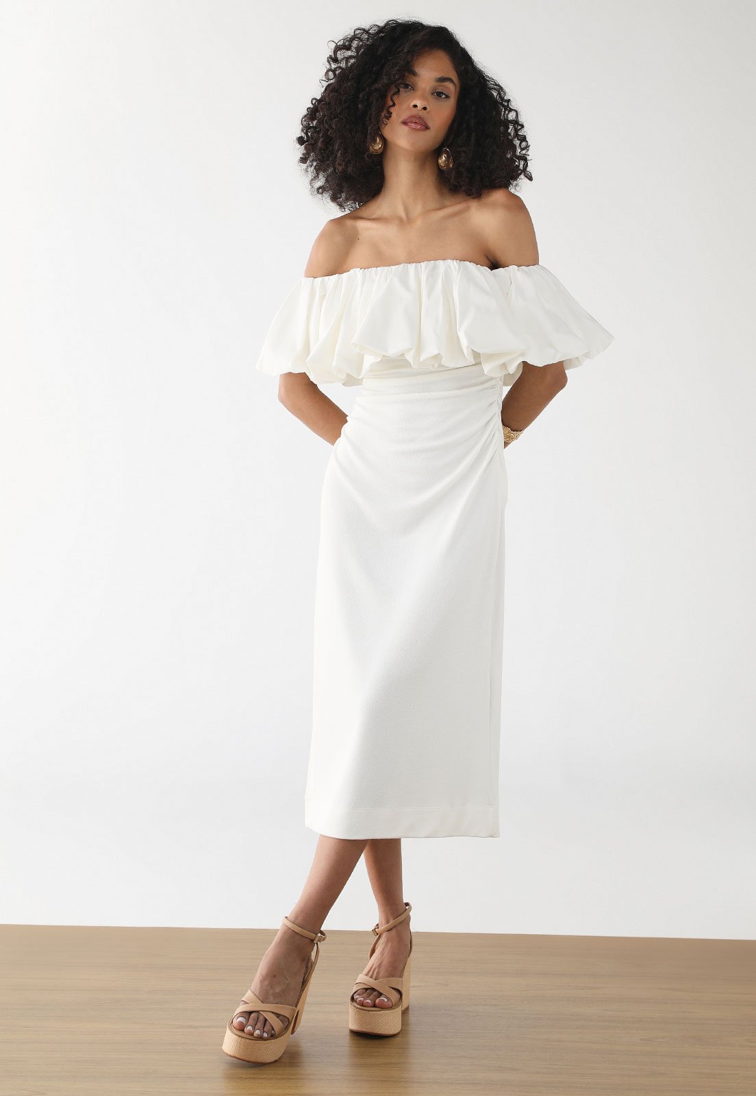 Vestido Feminino FARM Ombro a Ombro Midi Off-White