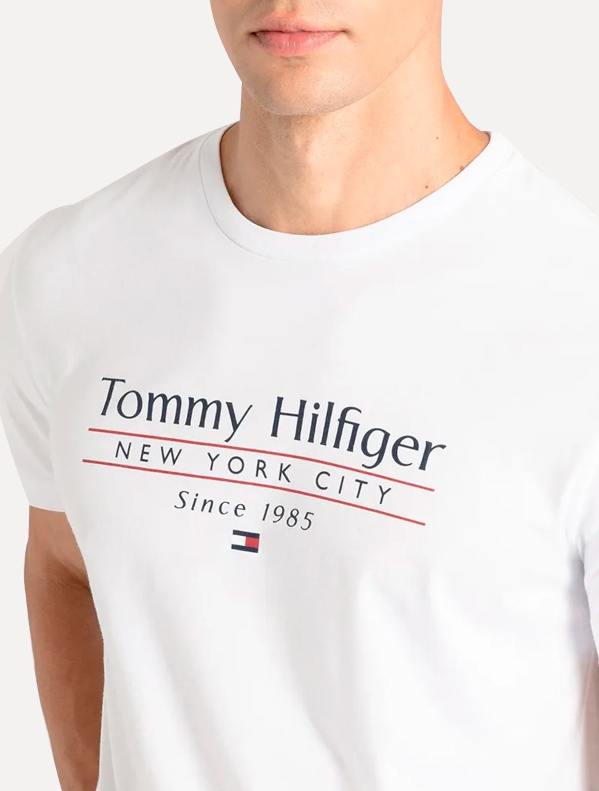 Vista 3 Camiseta Tommy Hilfiger Masculina Center Stack Branca branco Tommy Hilfiger branco