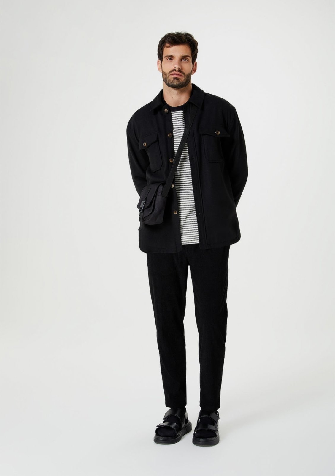 Camisa Masculina Oversized Em Veludo Cotelê - Preto