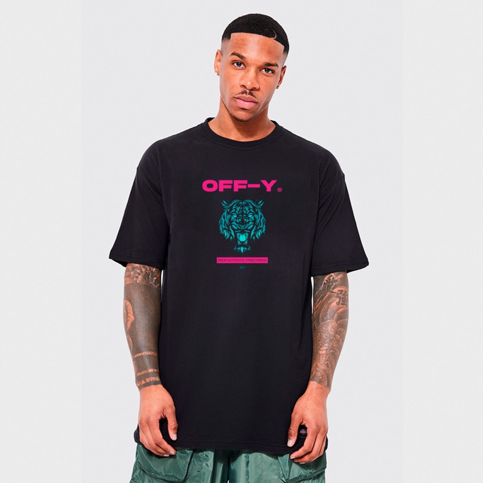 Camiseta Oversized Streetwear Tiger Preta Off-Y
